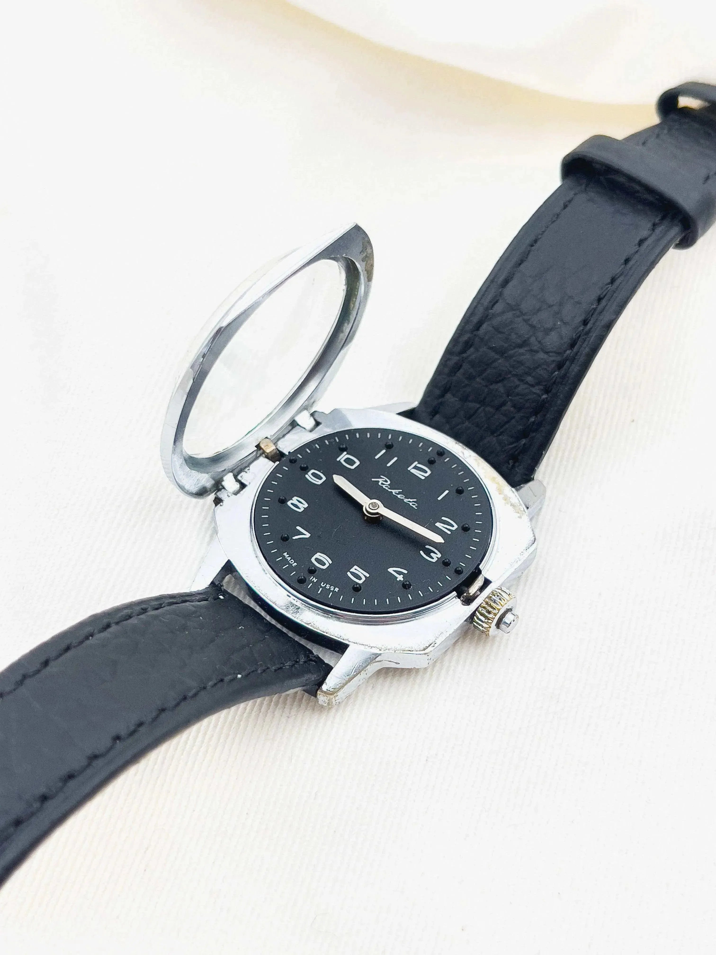 Raketa - Blind Black Diak - 1980s - Atelier Victor - Vintage Shop