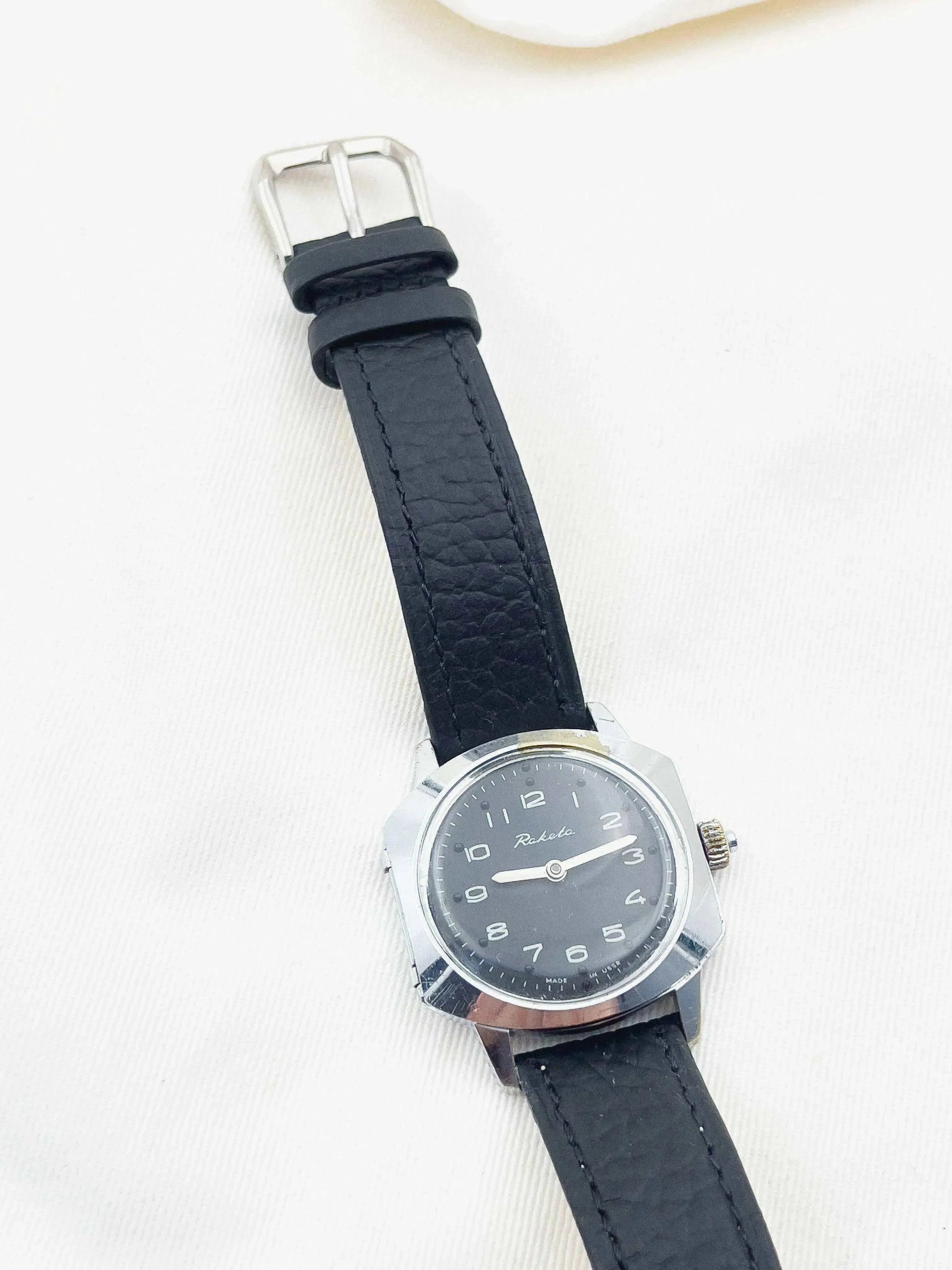 Raketa - Blind Black Diak - 1980s - Atelier Victor - Vintage Shop