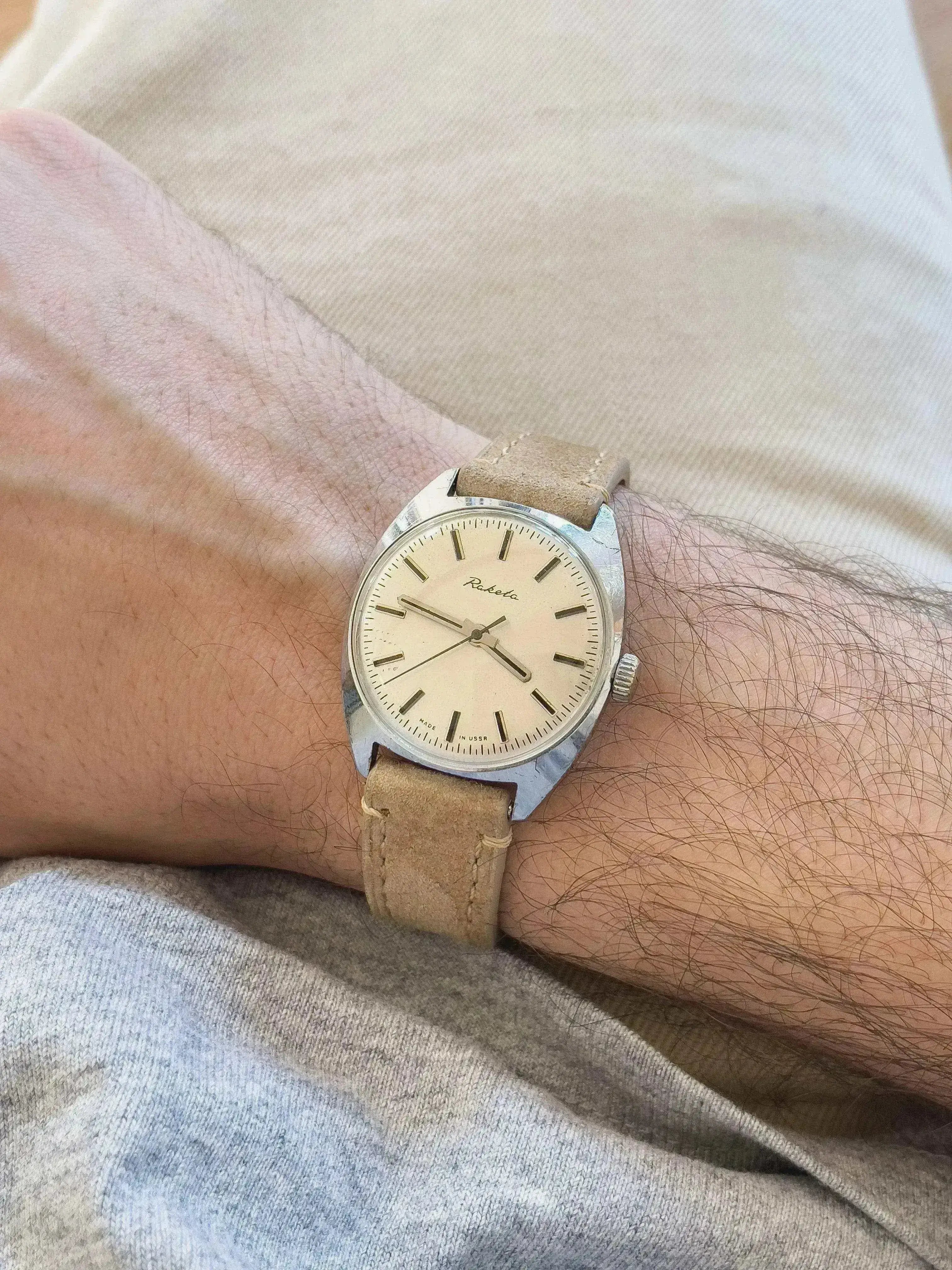 Raketa - Dress Watch Index noir - 1970s - Atelier Victor