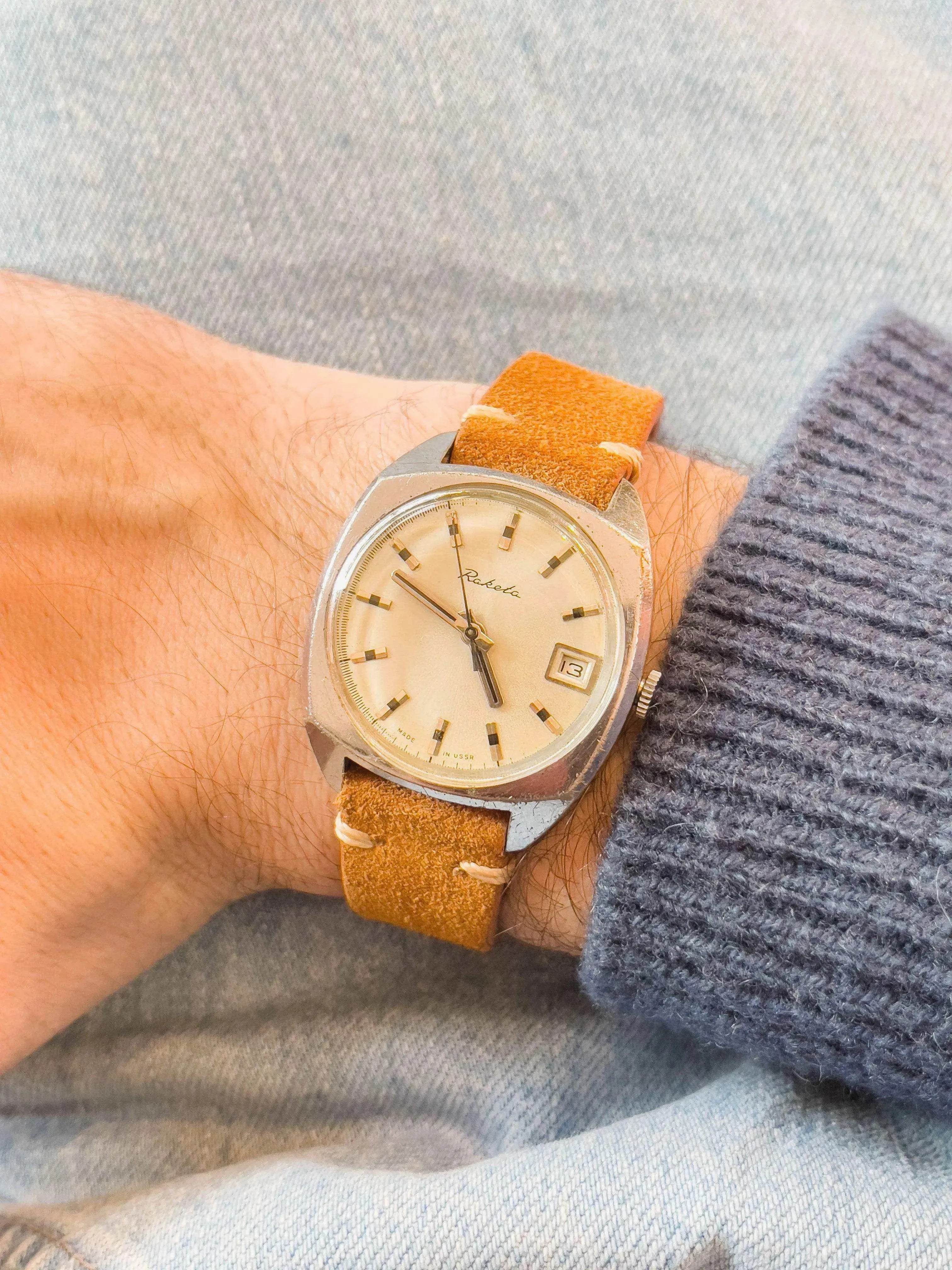 Raketa - Square Date - 1980s - Atelier Victor