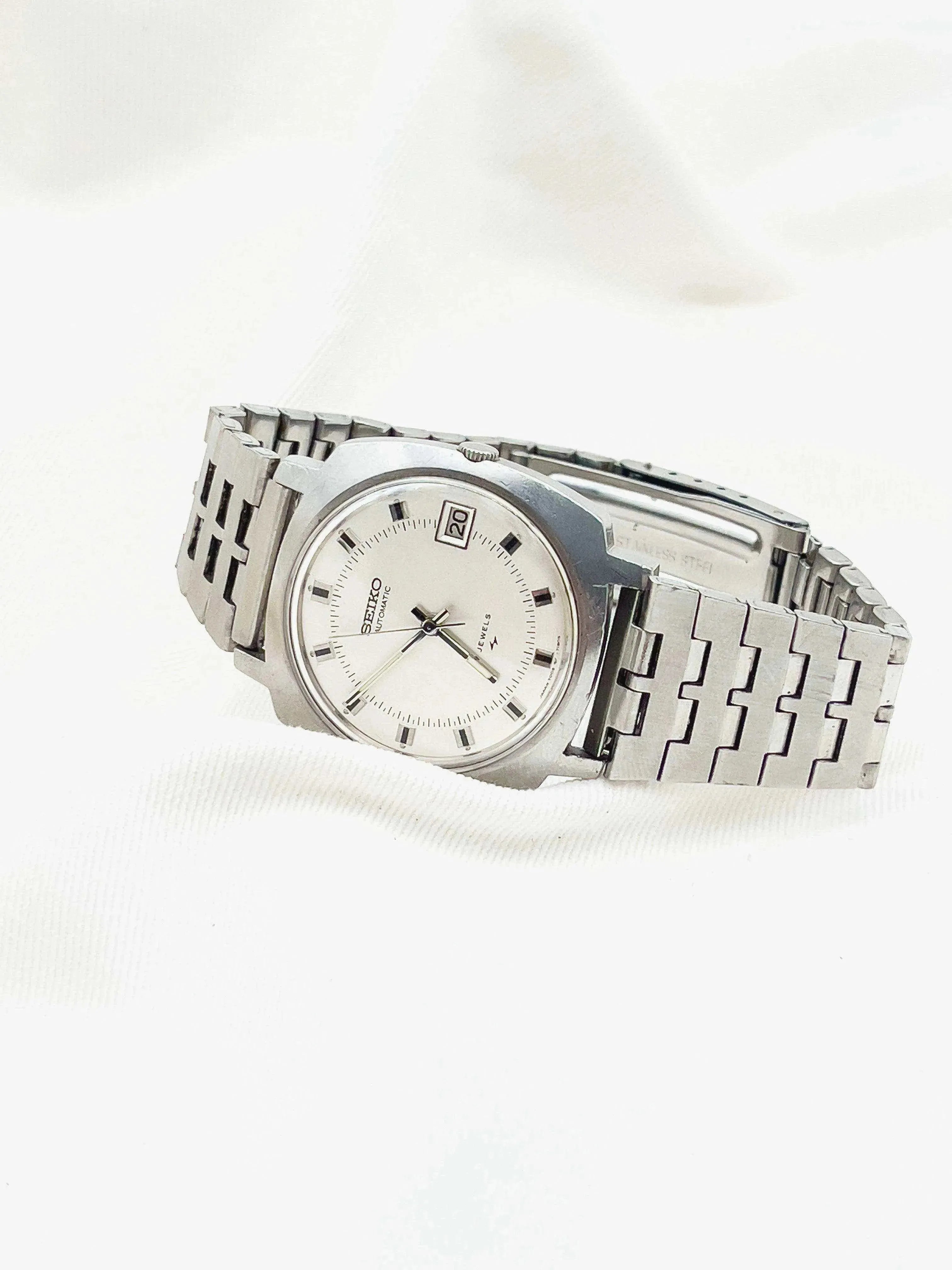 Seiko 5 - Acier Royal - 1972 - Atelier Victor Paris - Vintage Watch Shop Dubai