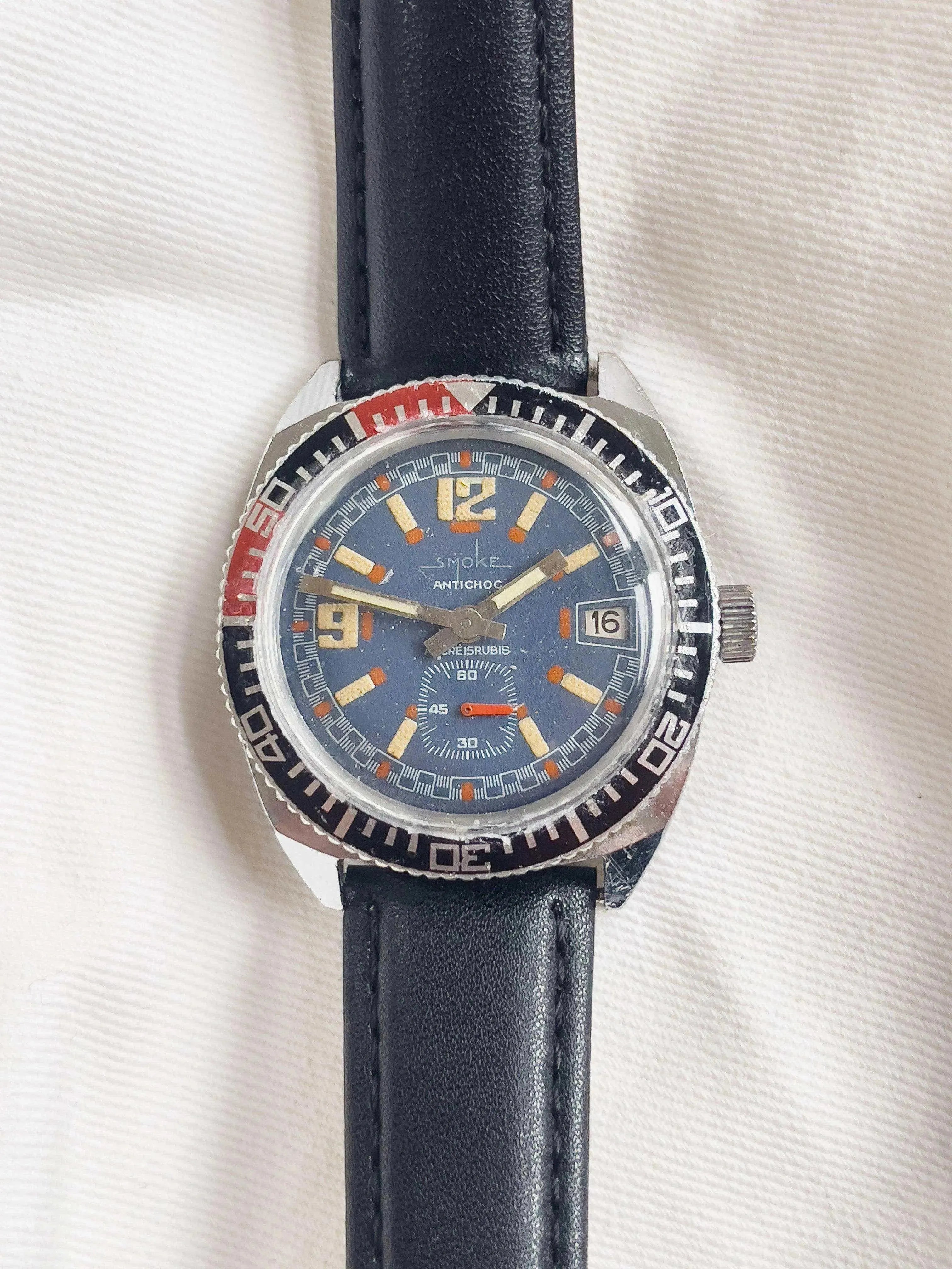 Smoke - Plongeuse Blue Dial - 1960/70s - Atelier Victor Paris - Vintage Watch Shop Dubai