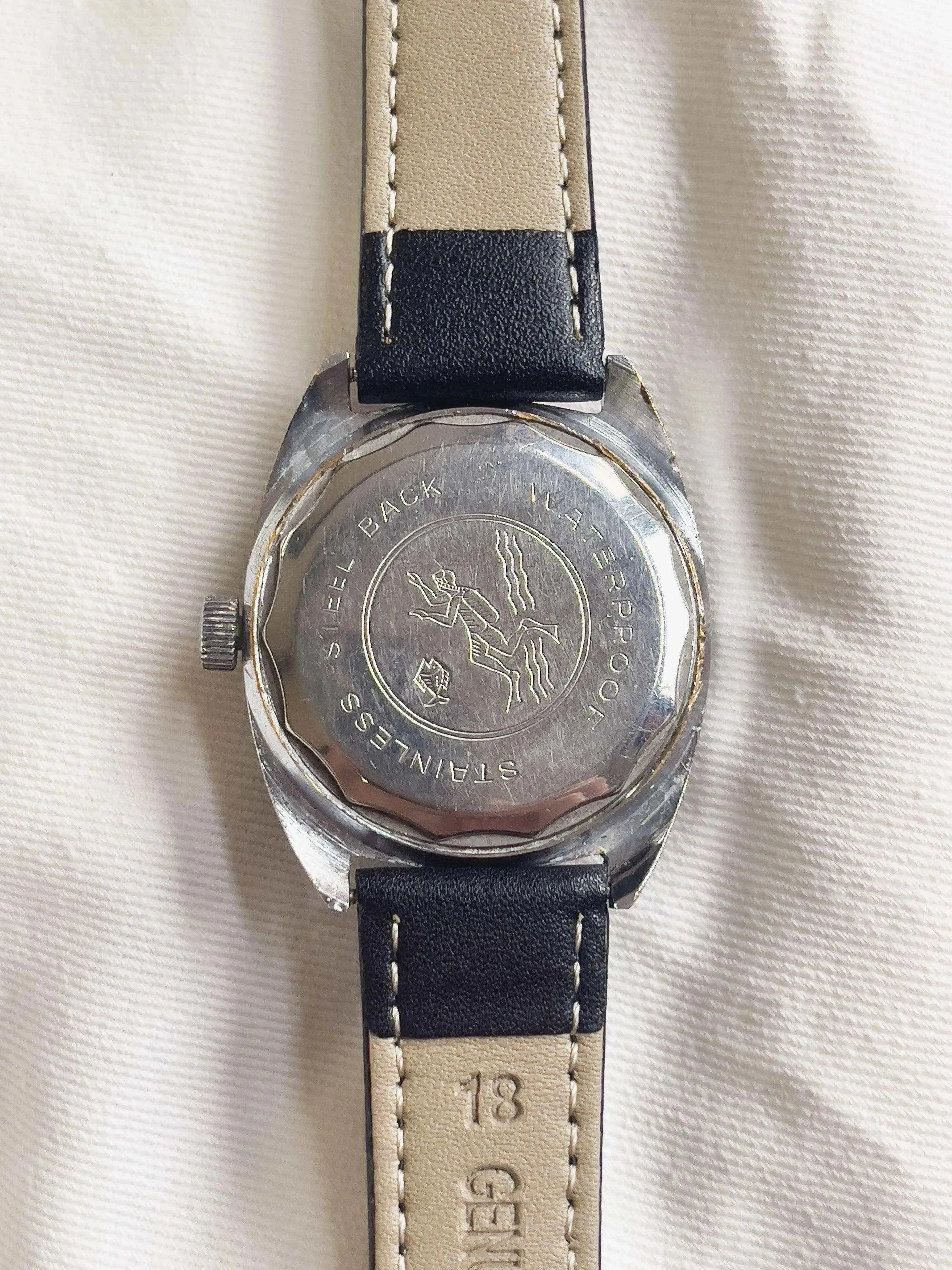 Smoke - Plongeuse Blue Dial - 1960/70s - Atelier Victor - Vintage Shop