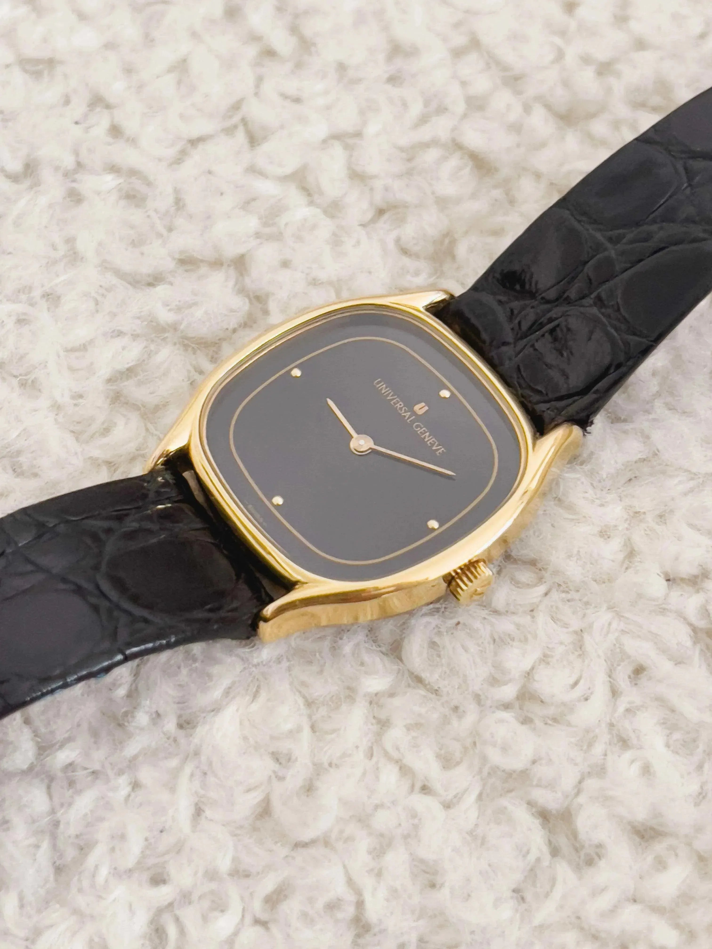 Universal Genève - Onyx - 1970s - Atelier Victor - Vintage Shop