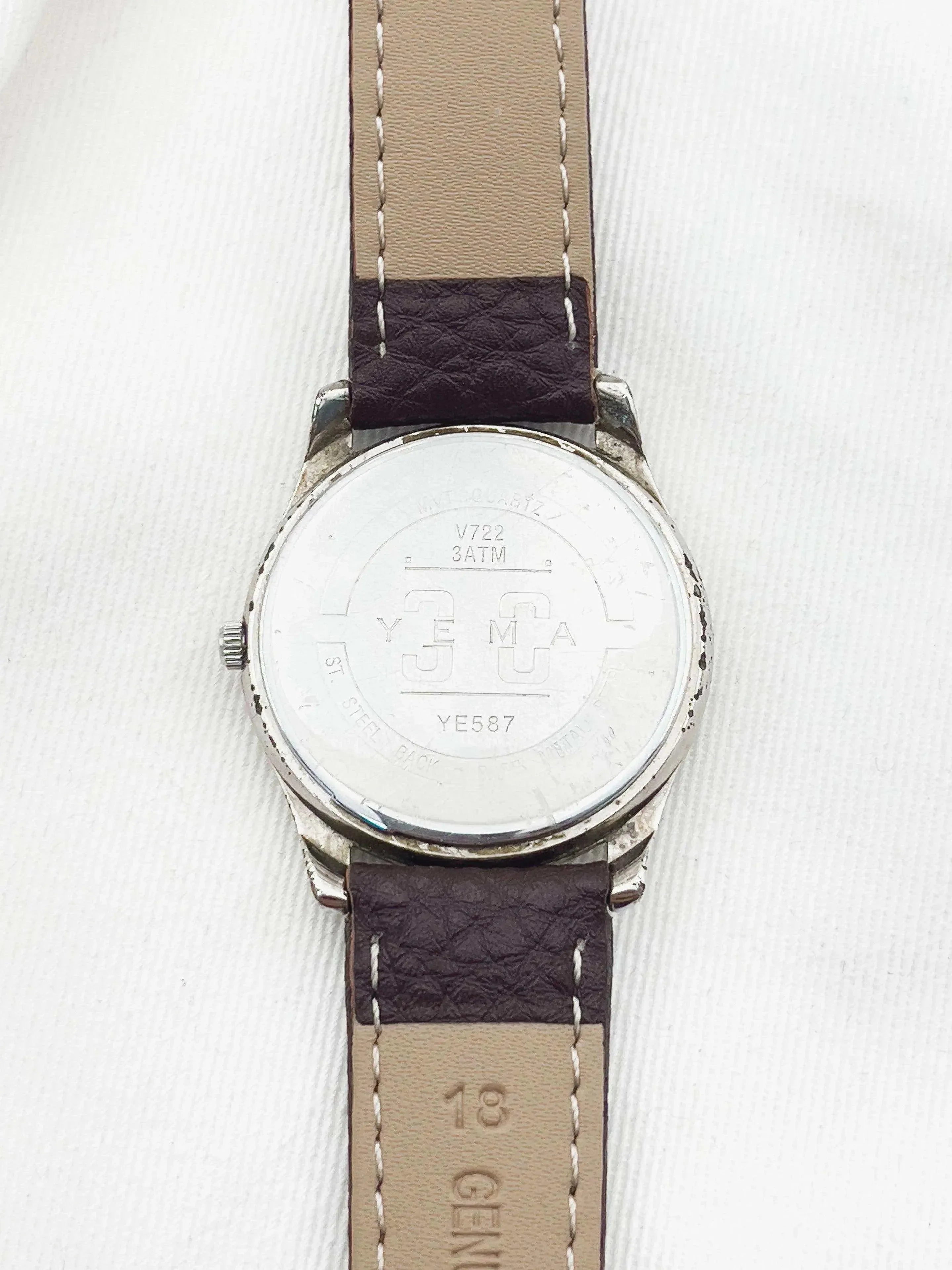 Yema - Cadran Blanc Boîtier Acier Date - 1990s - Atelier Victor - Vintage Shop