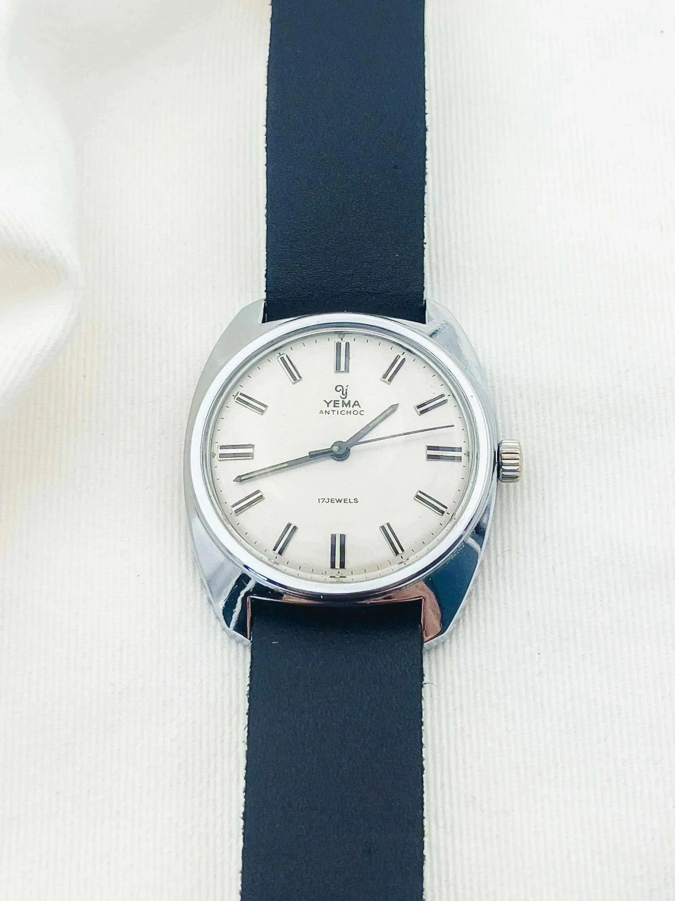 Yema - dress watch acier - 1960s - Atelier Victor