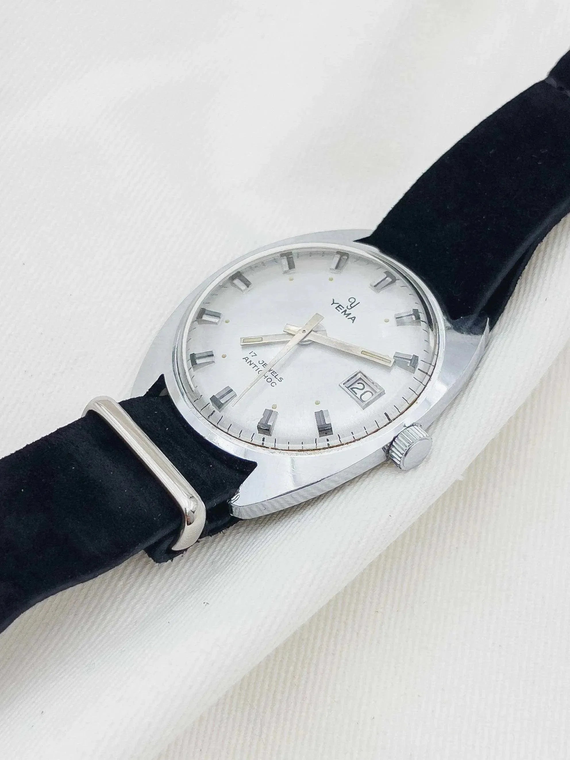 Yema - Dress Watch Acier Date nato - 1960s - Atelier Victor - Vintage Shop