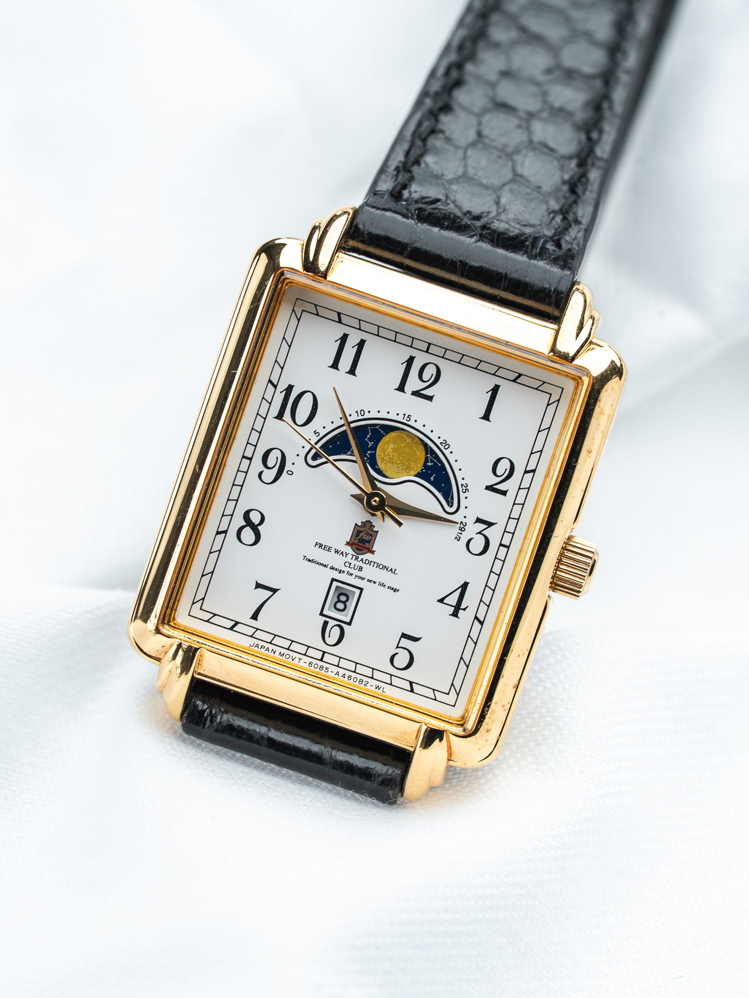 Vintage Free Way Traditional Club watch, gold case, white dial, black leather strap