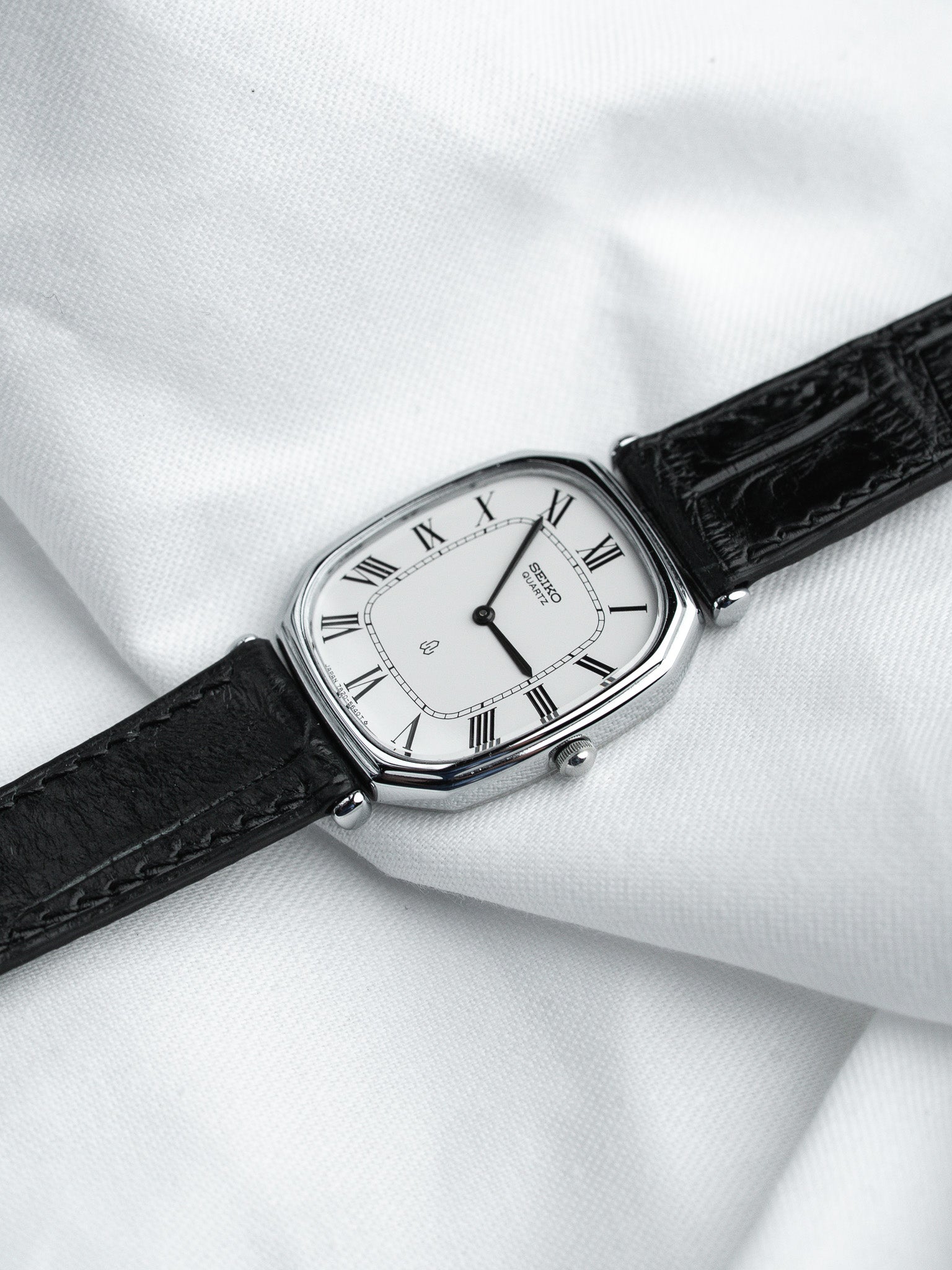 Seiko 7820-5480 Tonneau Acier — Cadran Blanc Romain (1989)