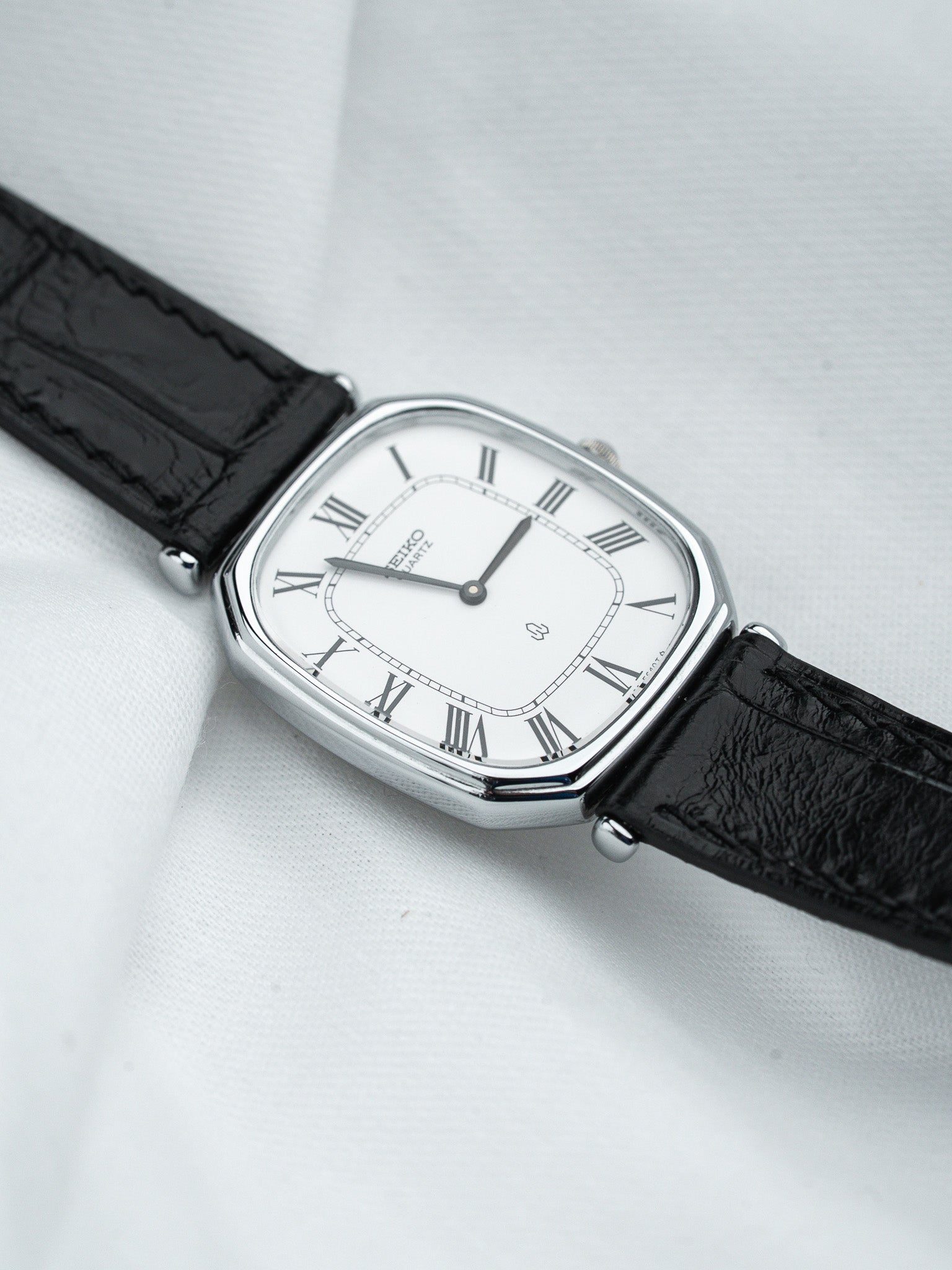 Seiko 7820-5480 Tonneau Acier — Cadran Blanc Romain (1989)