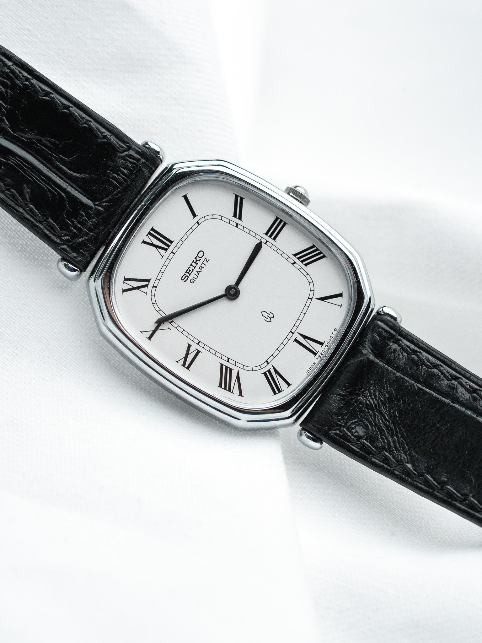 Seiko 7820-5480 Tonneau Acier — Cadran Blanc Romain (1989)