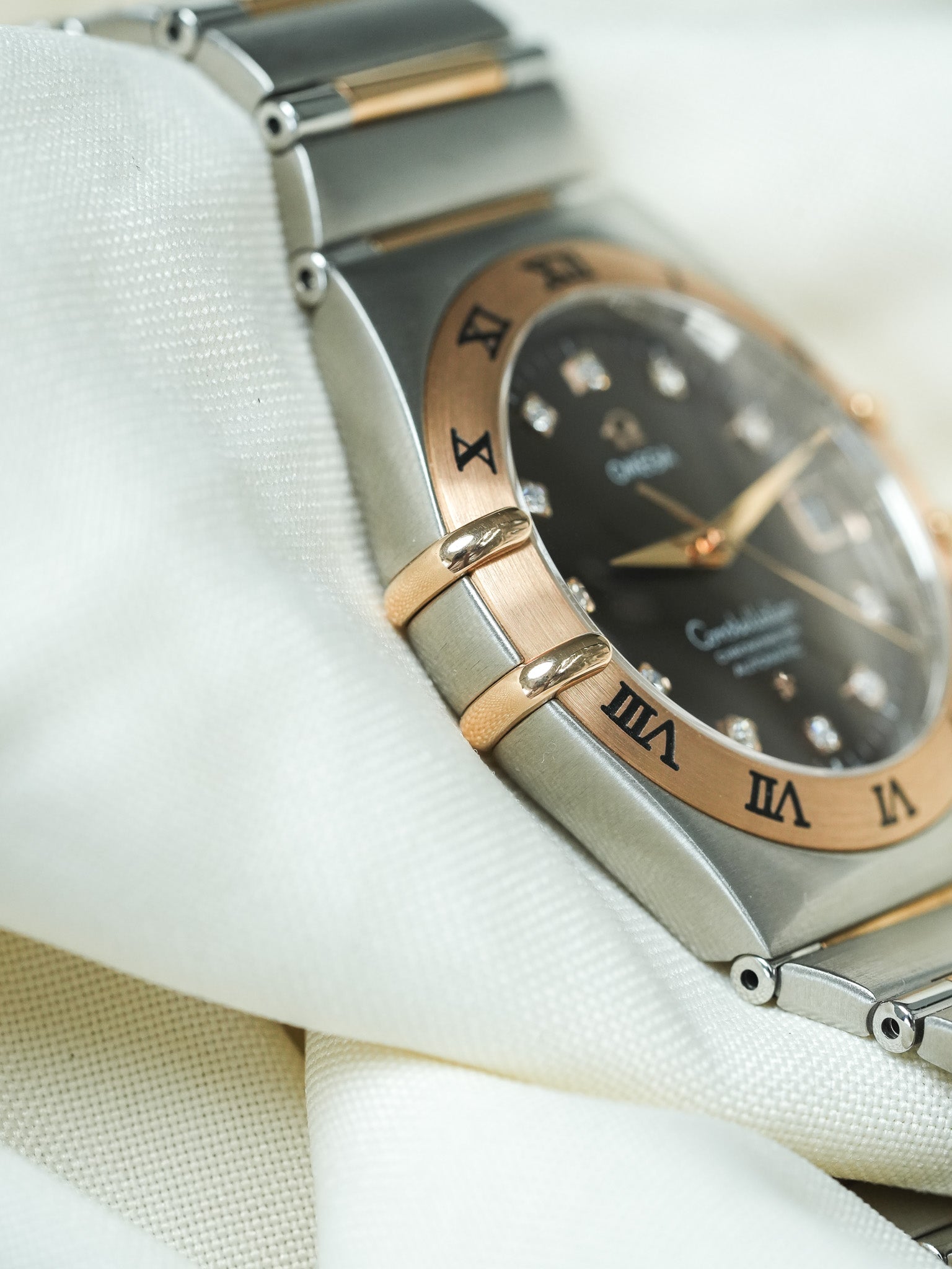 Omega Watch Constellation 1301.60.00 - Stainless Steel Rose Gold Chocolate Diamonds (2000s) 