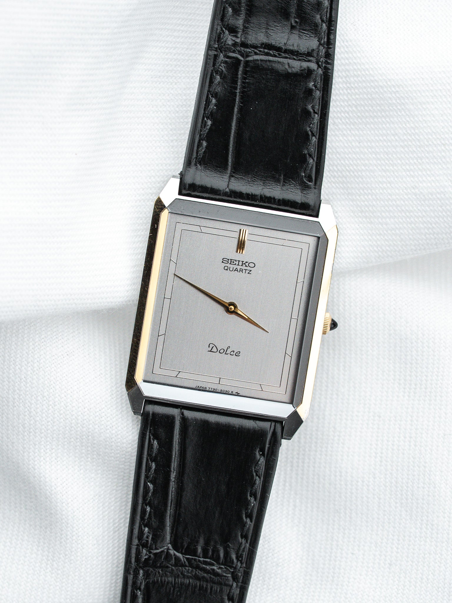 Seiko Dolce vintage quartz watch with gray dial and black leather strap