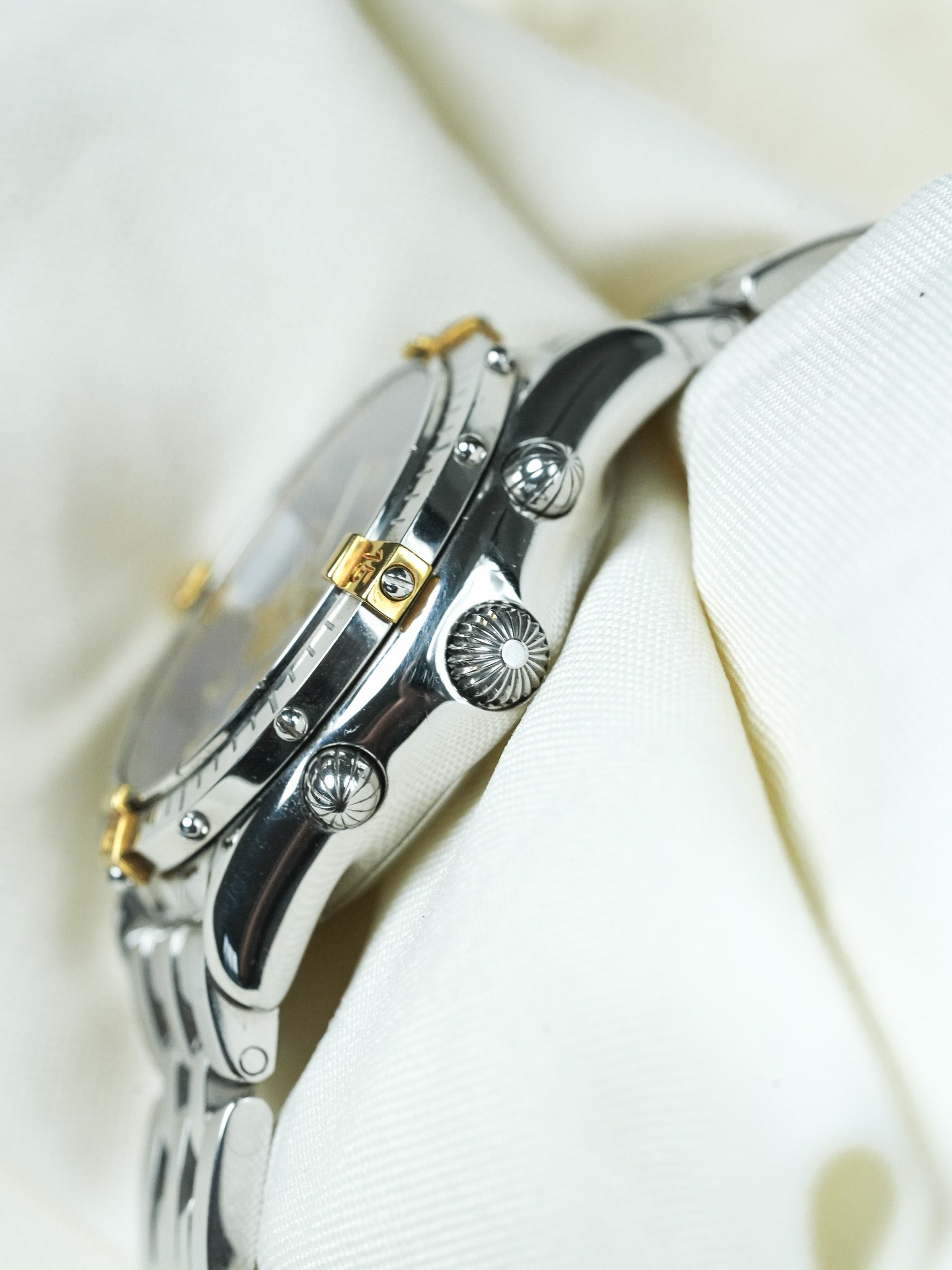 Breitling Cockpit B30012 Watch - Blue Dial Chronograph (Year 2000s) 