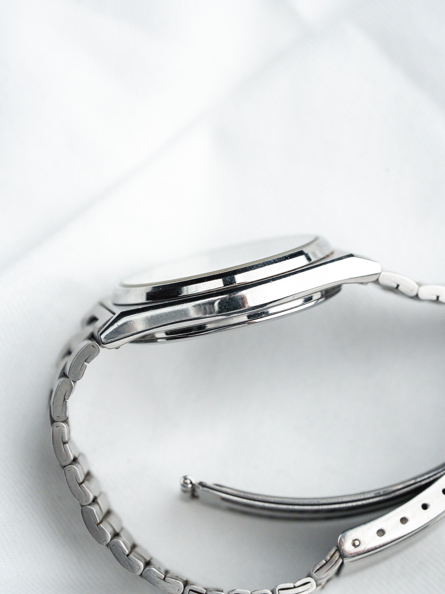 Seiko Spirit 7N43-7180 Acier — Cadran Blanc Sablé Jour Kanji (1998)