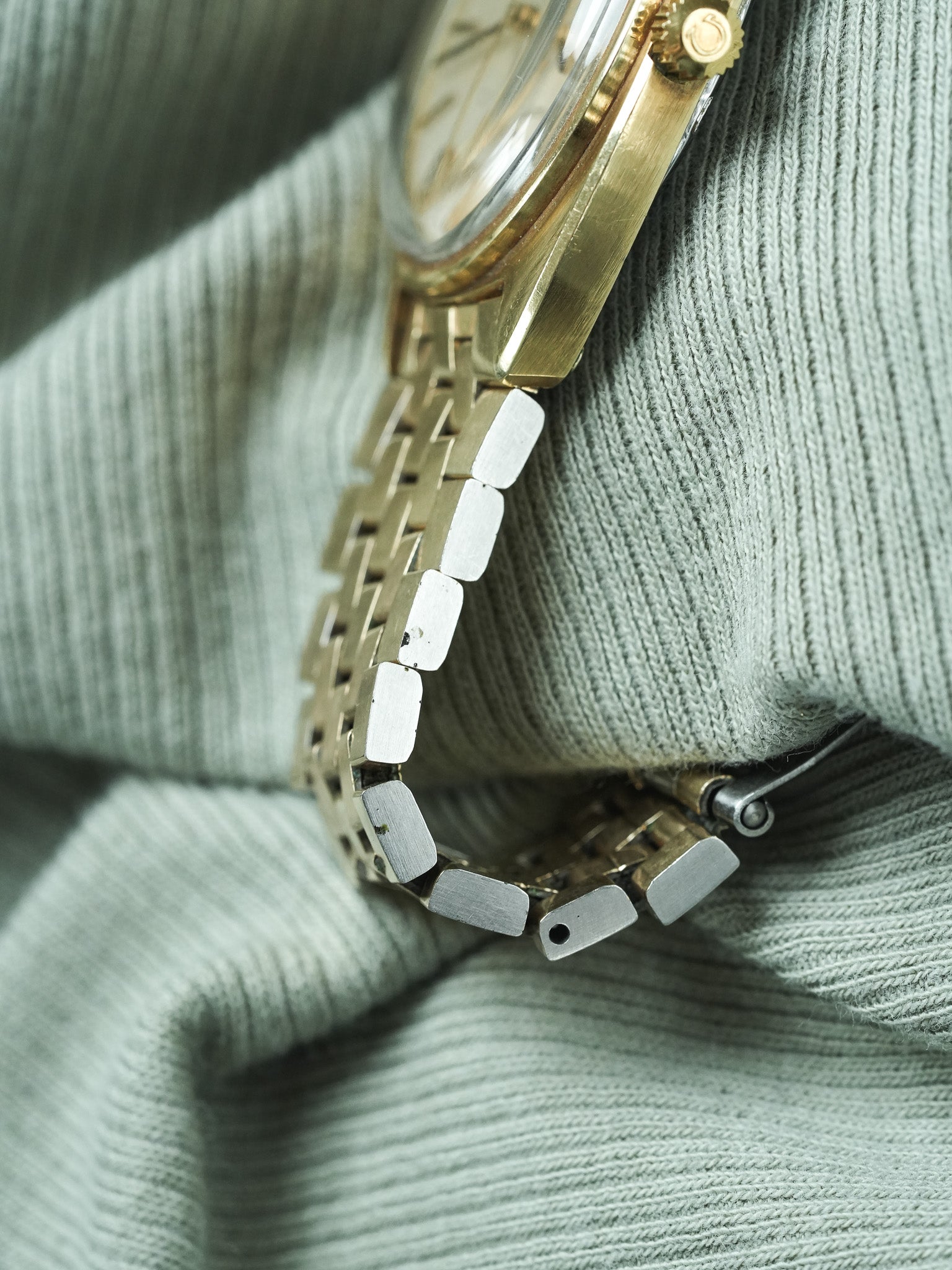 Montre Omega Constellation Vintage - 168.017.SP C-Shape G.Genta (1970)