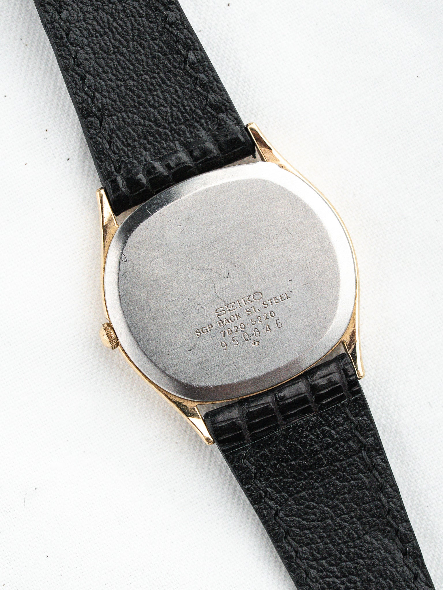 Seiko 7820-5220 Coussin Plaqué Or — Cadran Blanc (1989)