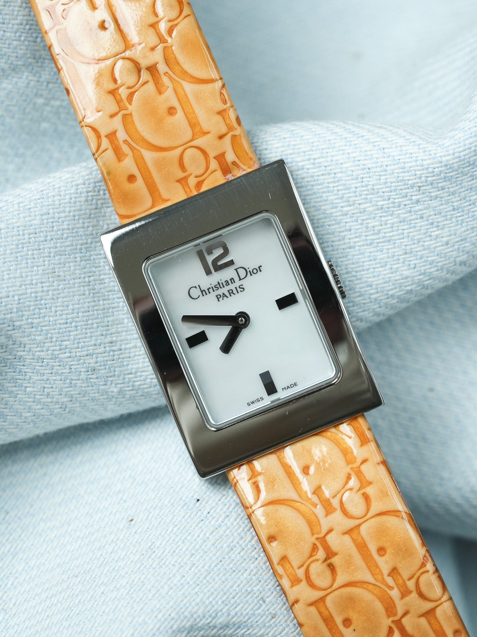 Montre Dior Vintage - Tank Nacre Bracelet CD Jaune (Années 2000)