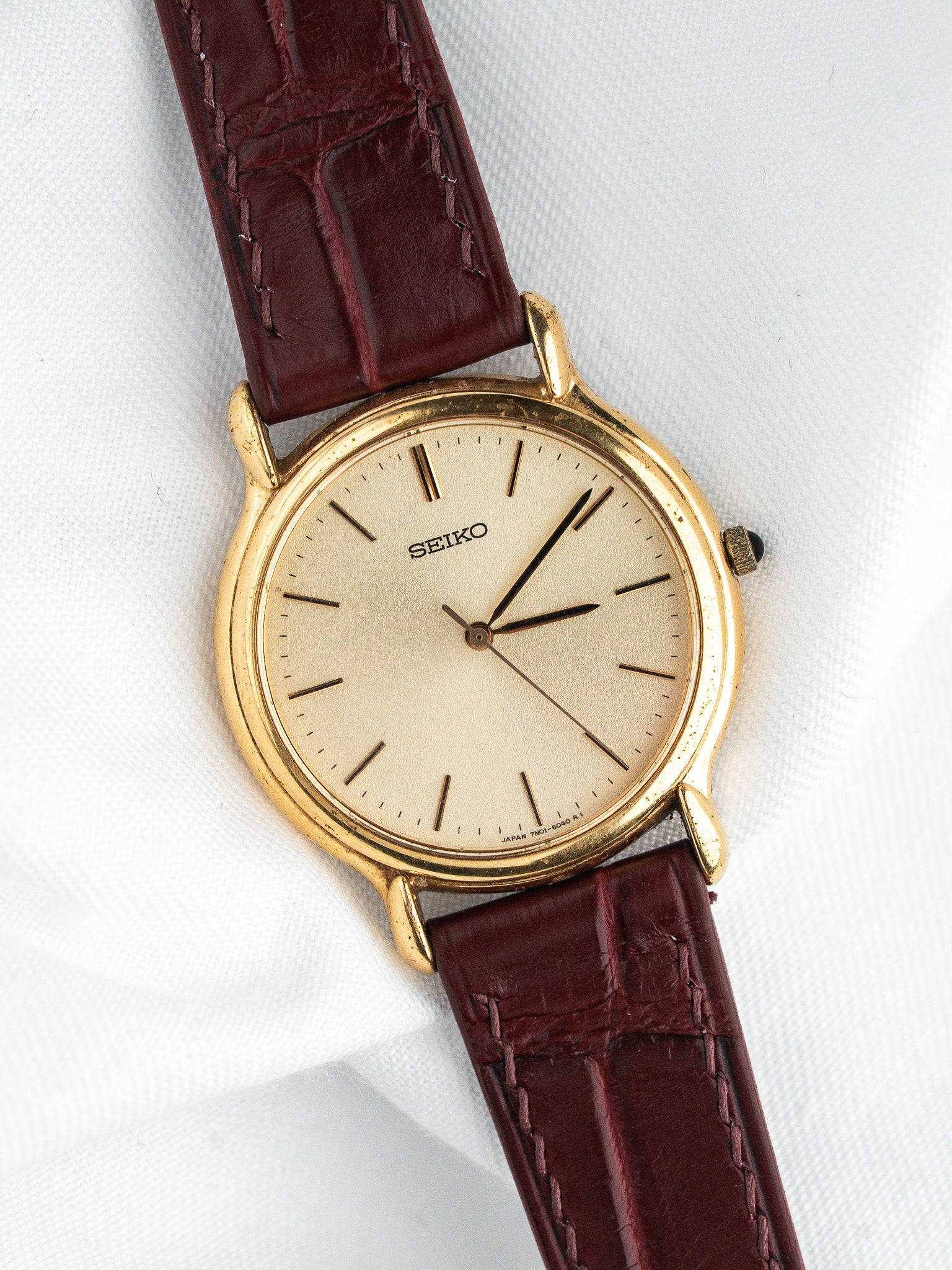 Seiko 7N01-6030 Ronde Plaqué Or — Cadran Or Sablé (2001)