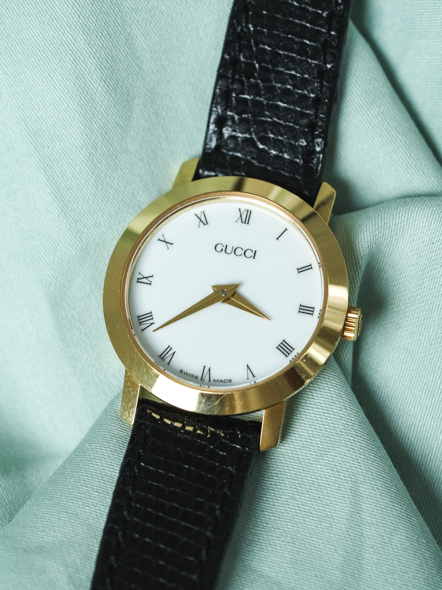 Montre Gucci Vintage (Années 2000) – Dorée Cadran Blanc