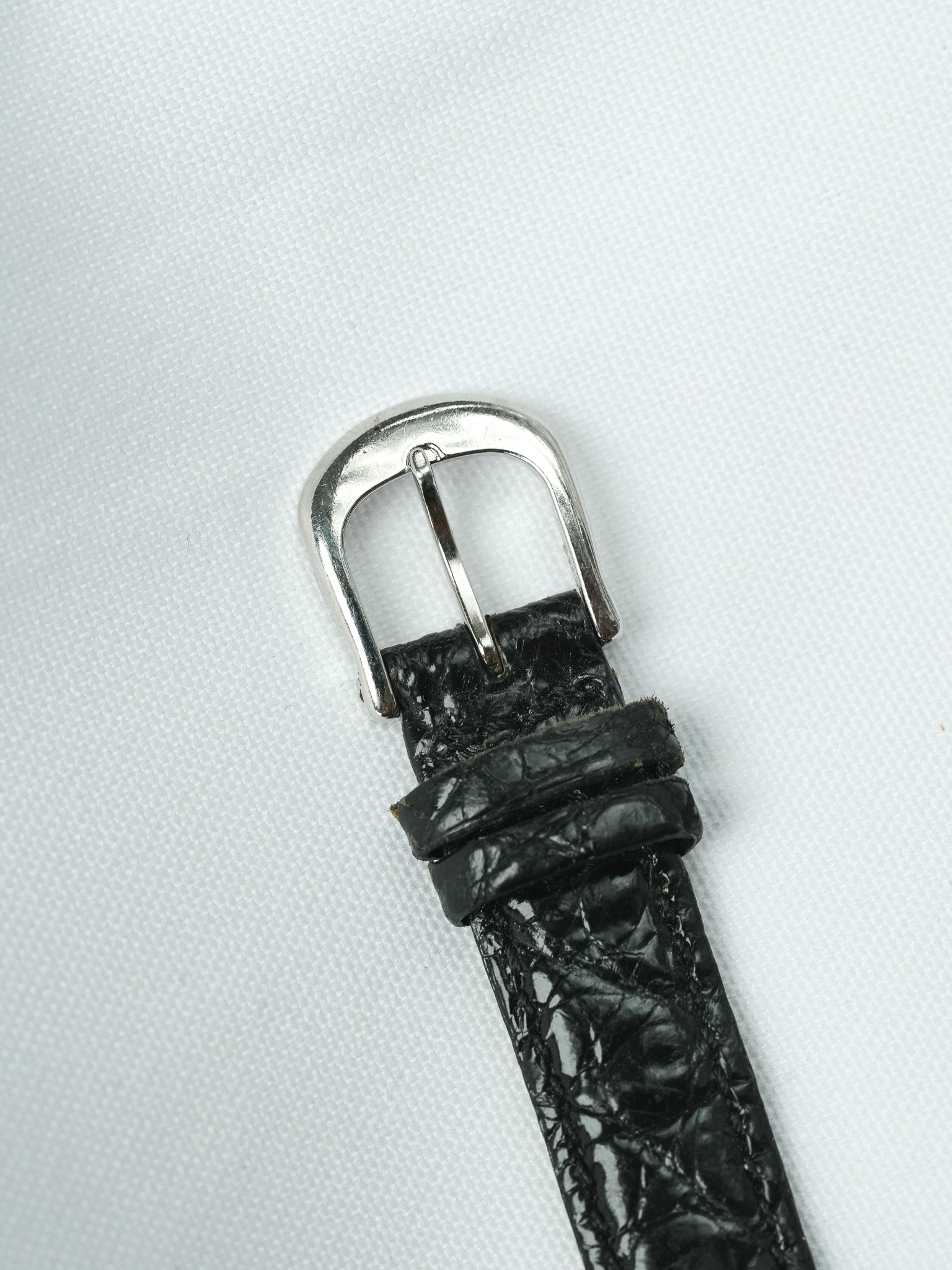 Vintage Seiko Watch - Round Steel Cow Horn Lugs (1994) 