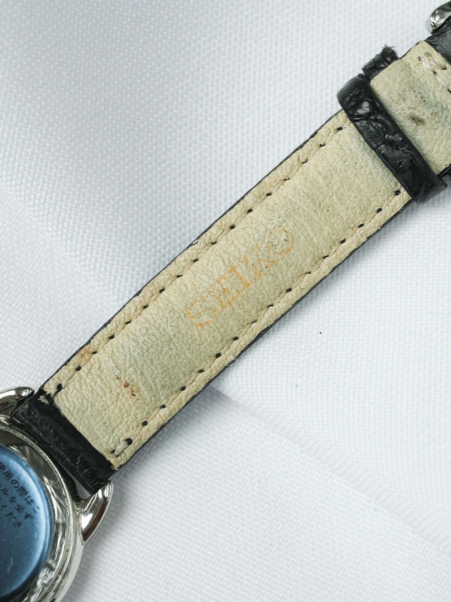 Vintage Seiko Watch - Round Steel Cow Horn Lugs (1994) 