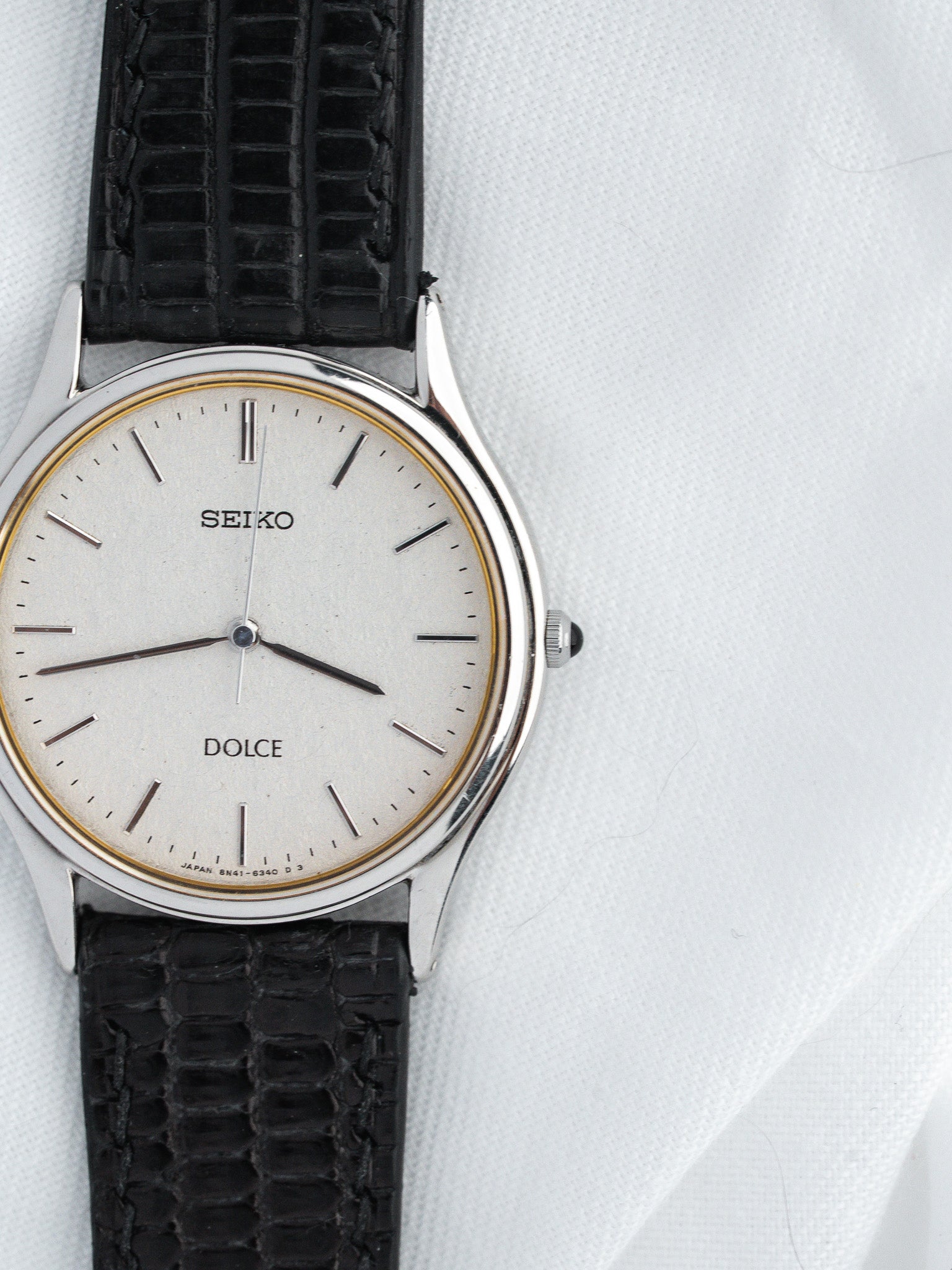 ساعة Seiko فينتاج Dolce 8N41-6340 — ميناء فضي (1990s) 