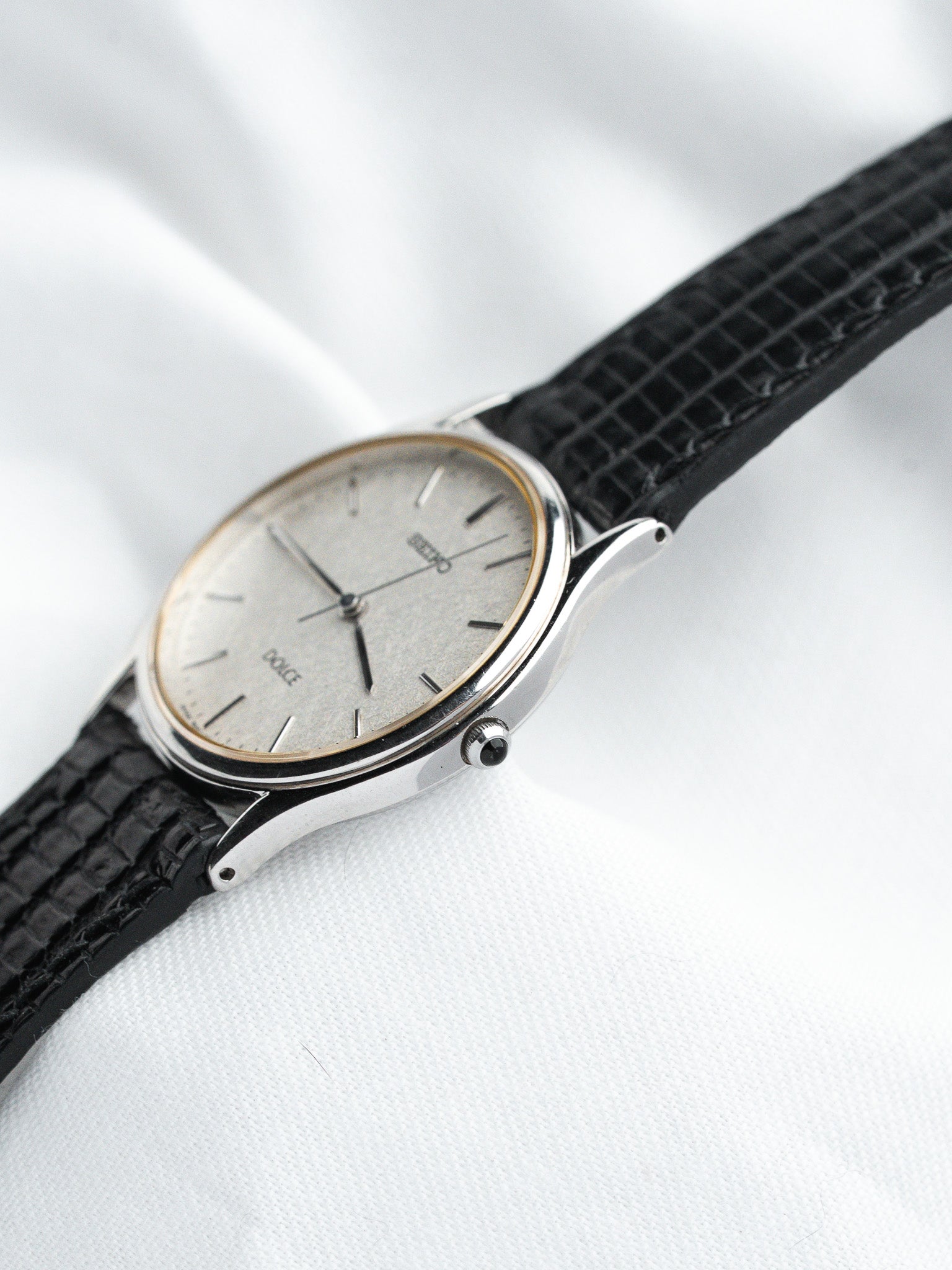 ساعة Seiko فينتاج Dolce 8N41-6340 — ميناء فضي (1990s) 