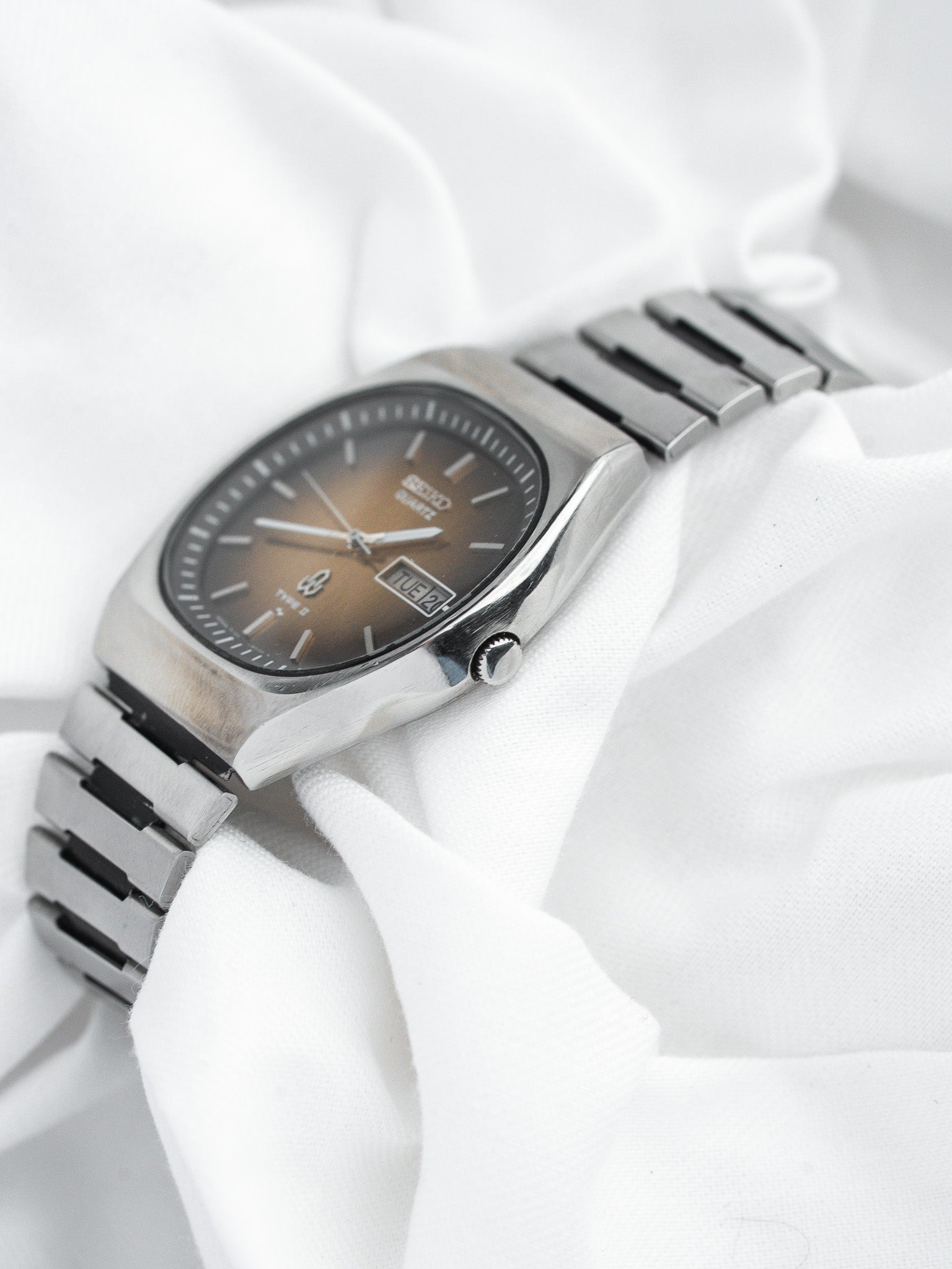 Seiko Vintage Type II ساعة 7123-5030 — تدرّج بني (1978) 