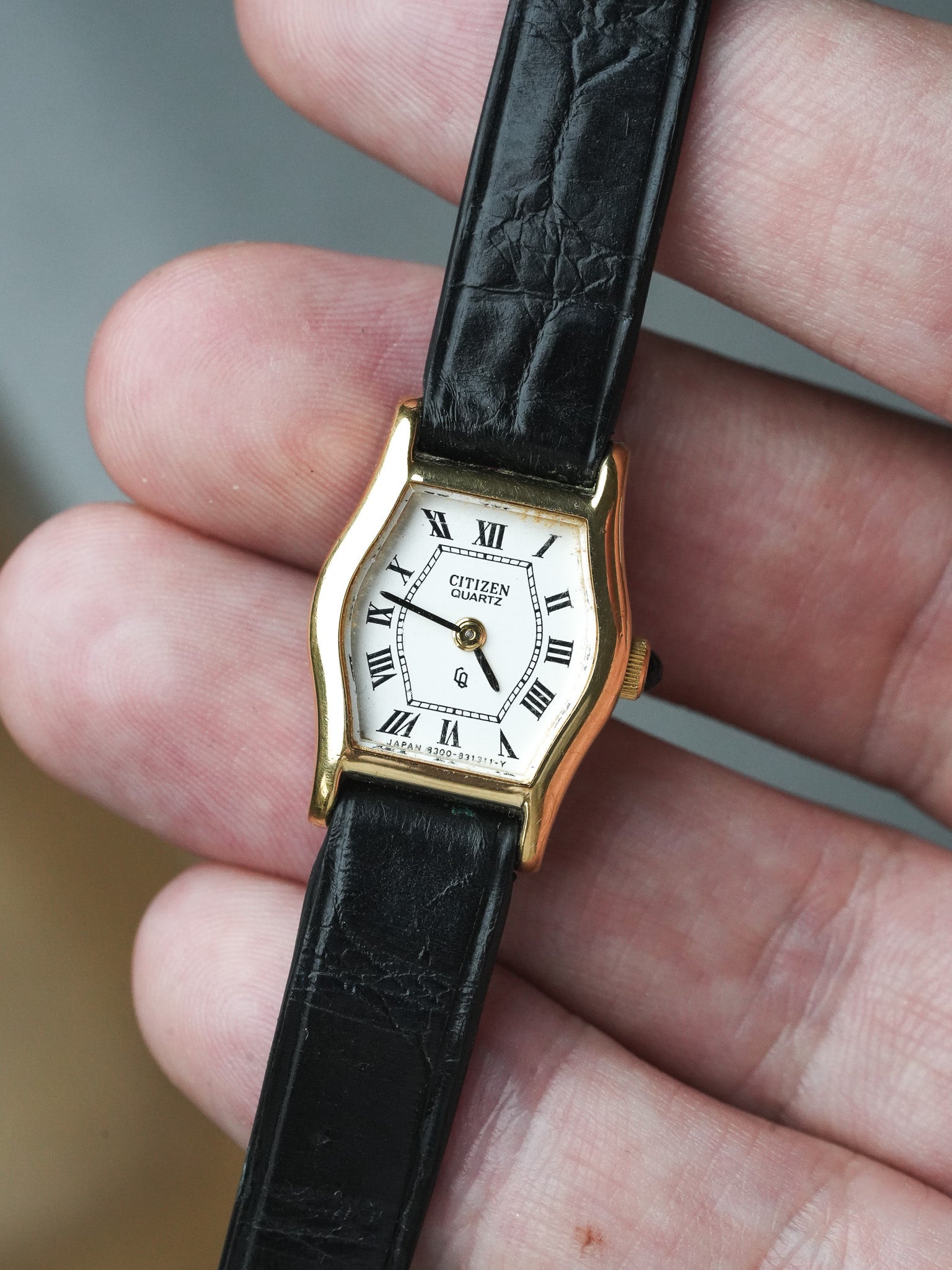 Montre Citizen Vintage - Mini Tonneau Plaqué or (1978) - Atelier Victor