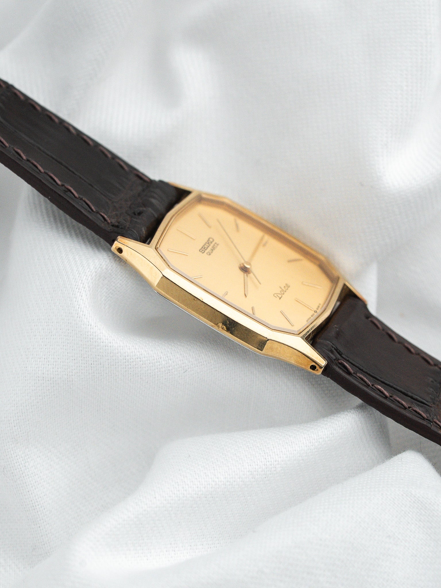 Seiko Vintage Dolce Watch 9531-5030 — Tonneau مطلي بالذهب (1988) 