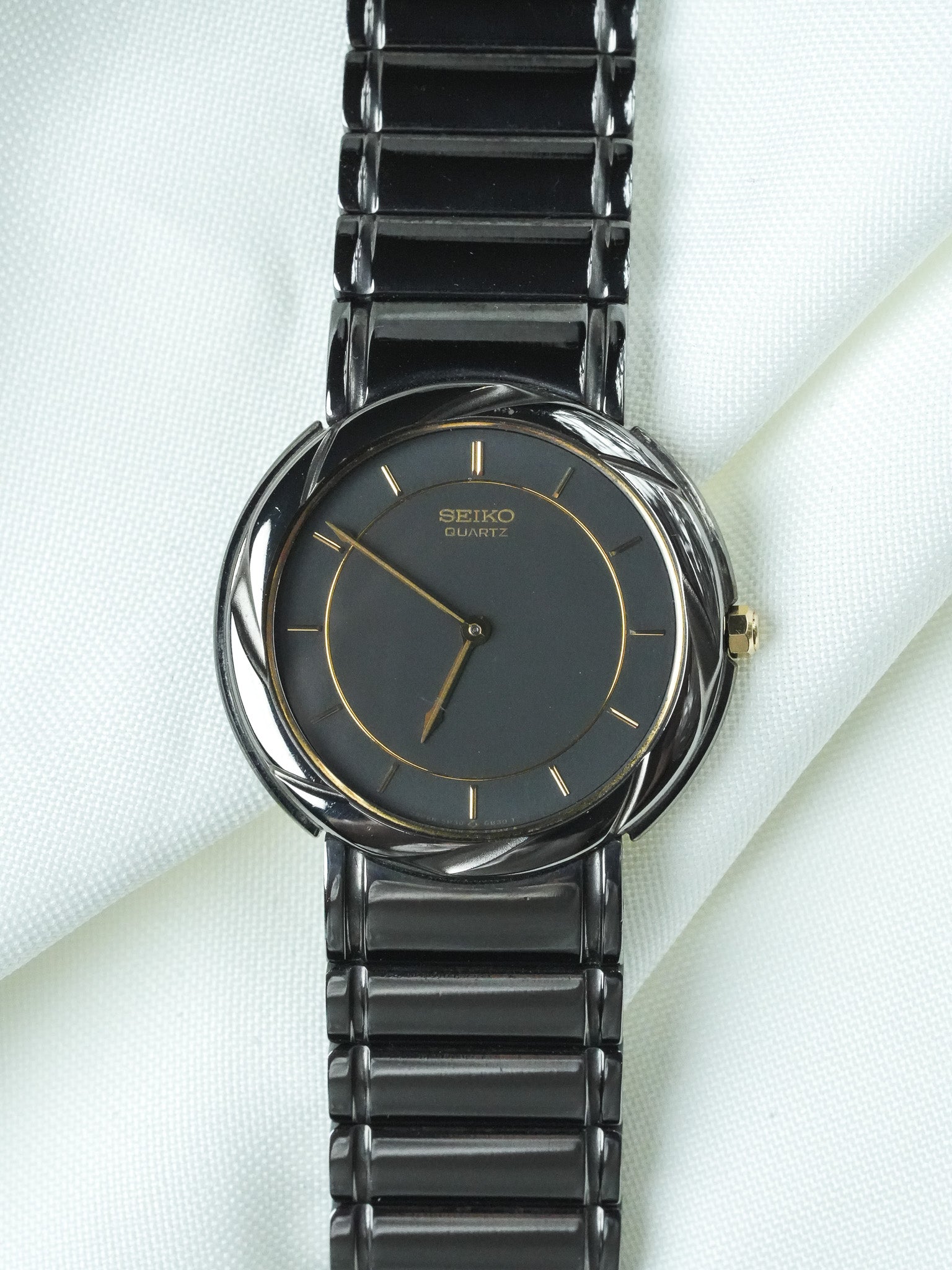 ساعة Seiko فينتاج - أنثراسايت لامع بتضفيرات ملتفّة كبيرة (1995) 