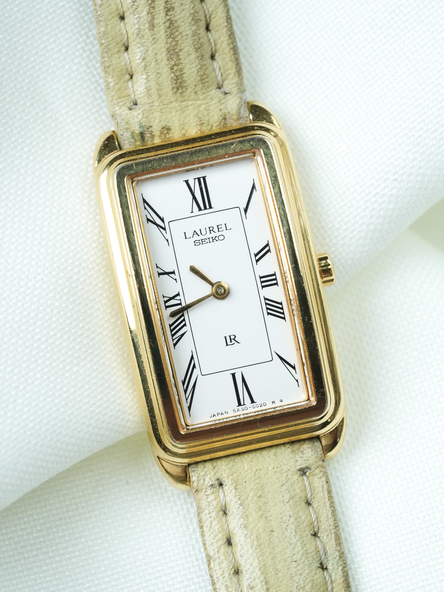 ساعة Seiko Laurel فينتاج - Tank معروضة "Stepped Case" من الذهب (1994) 