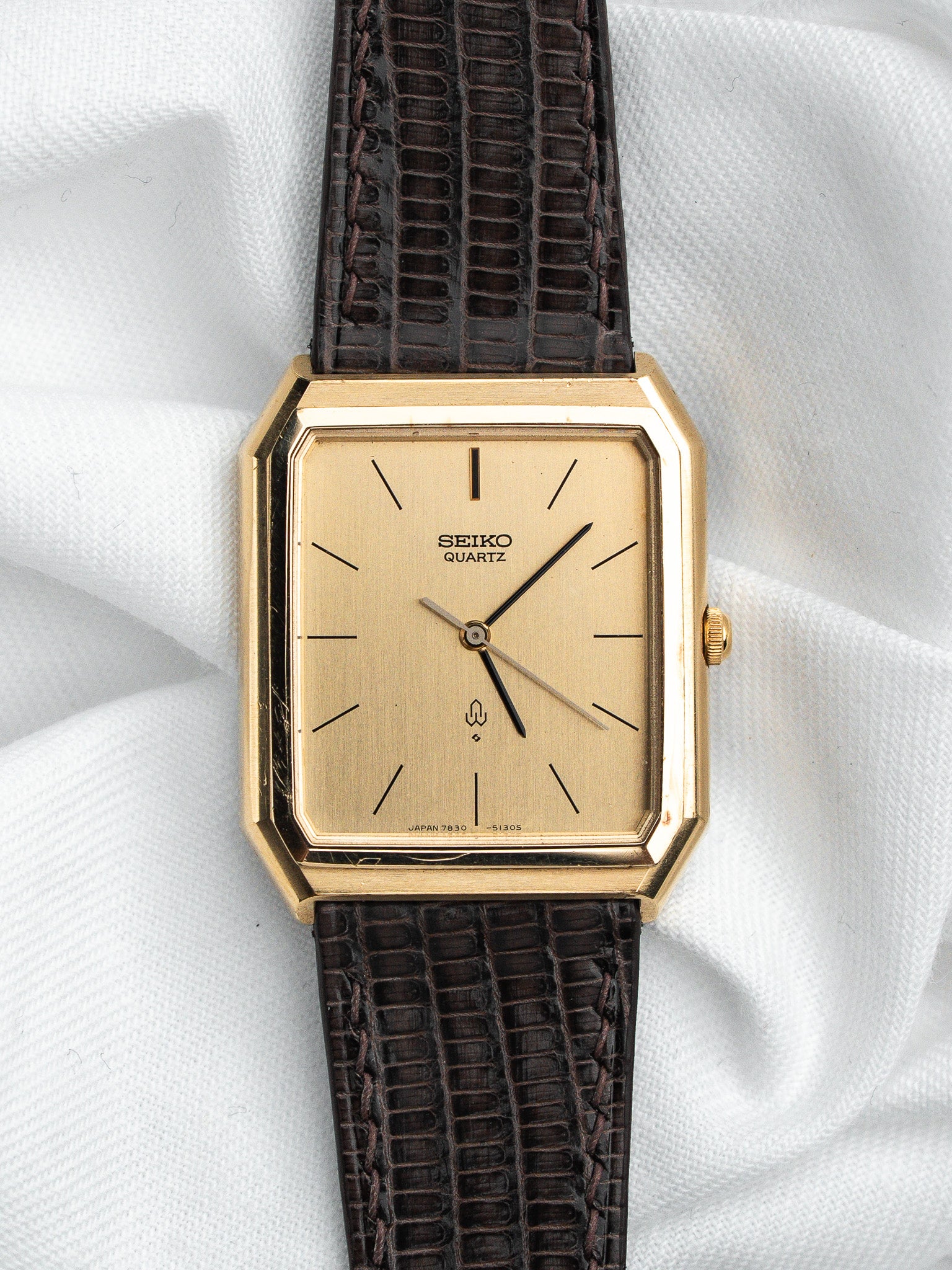 Seiko Tank Uhr 7830-5130 vergoldet — gebürstetes goldenes Zifferblatt (1980s) 
