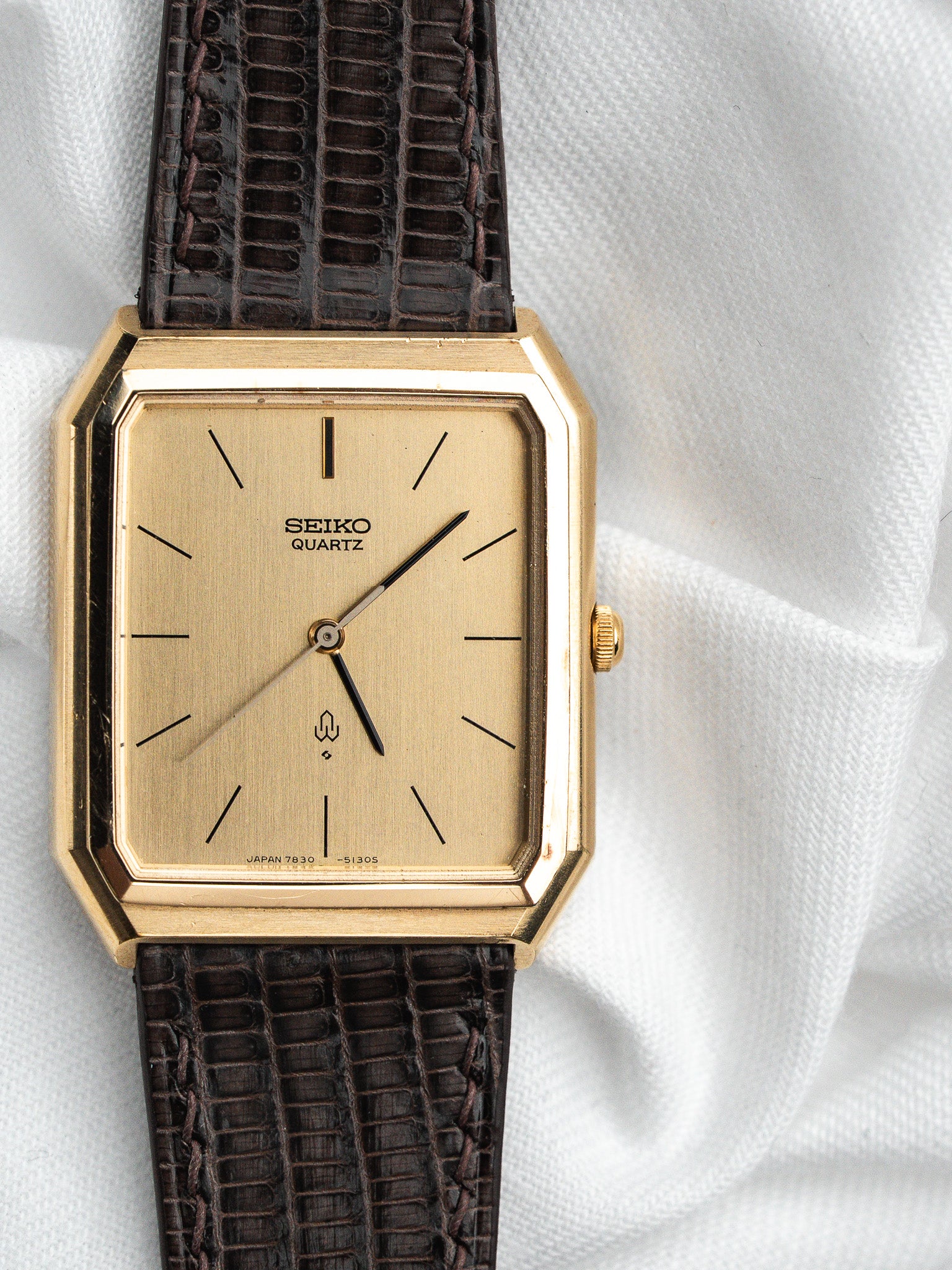 ساعة Seiko Tank 7830-5130 مطلية بالذهب — ميناء ذهبي مصقول (1980s) 