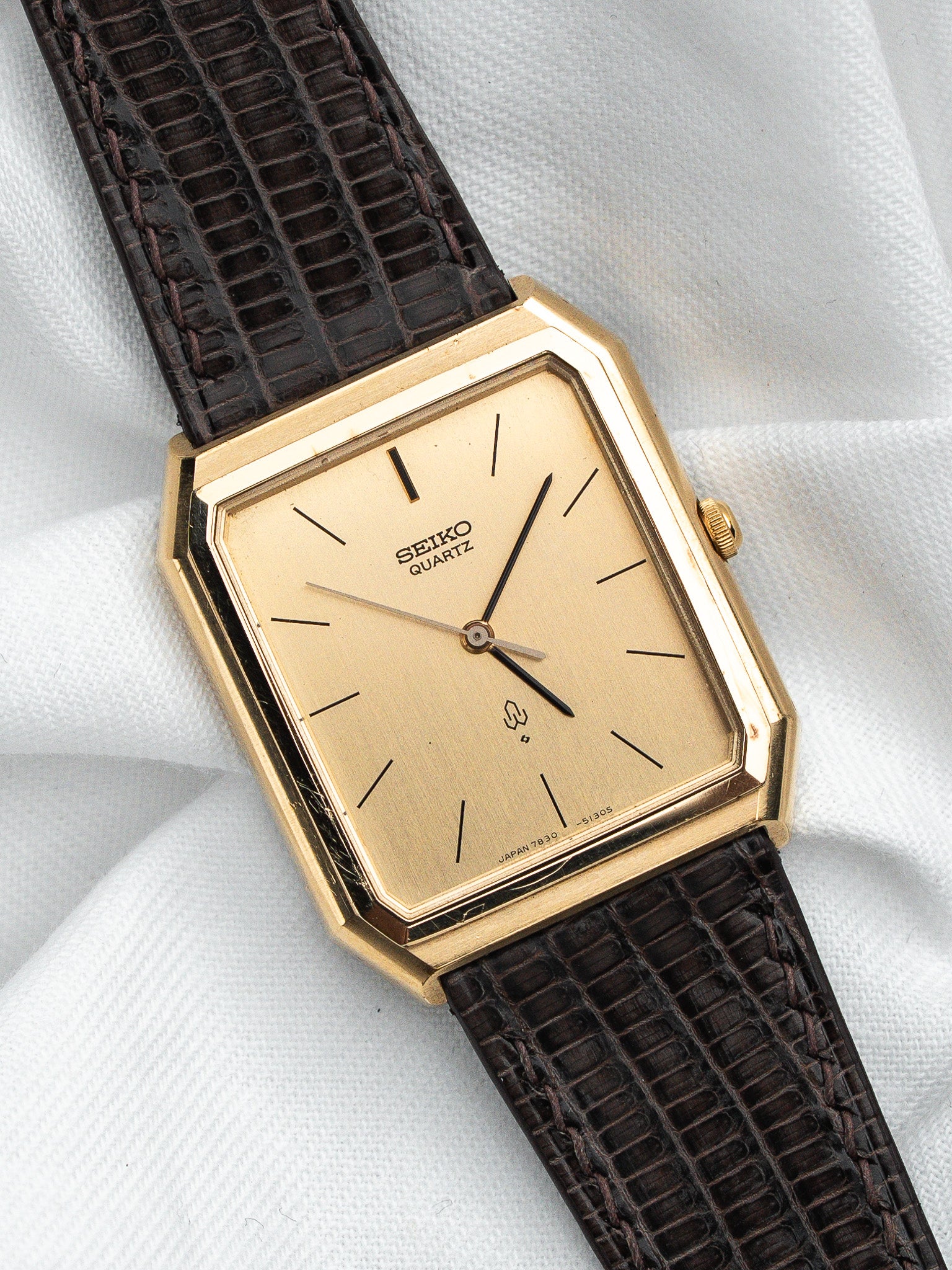 ساعة Seiko Tank 7830-5130 مطلية بالذهب — ميناء ذهبي مصقول (1980s) 