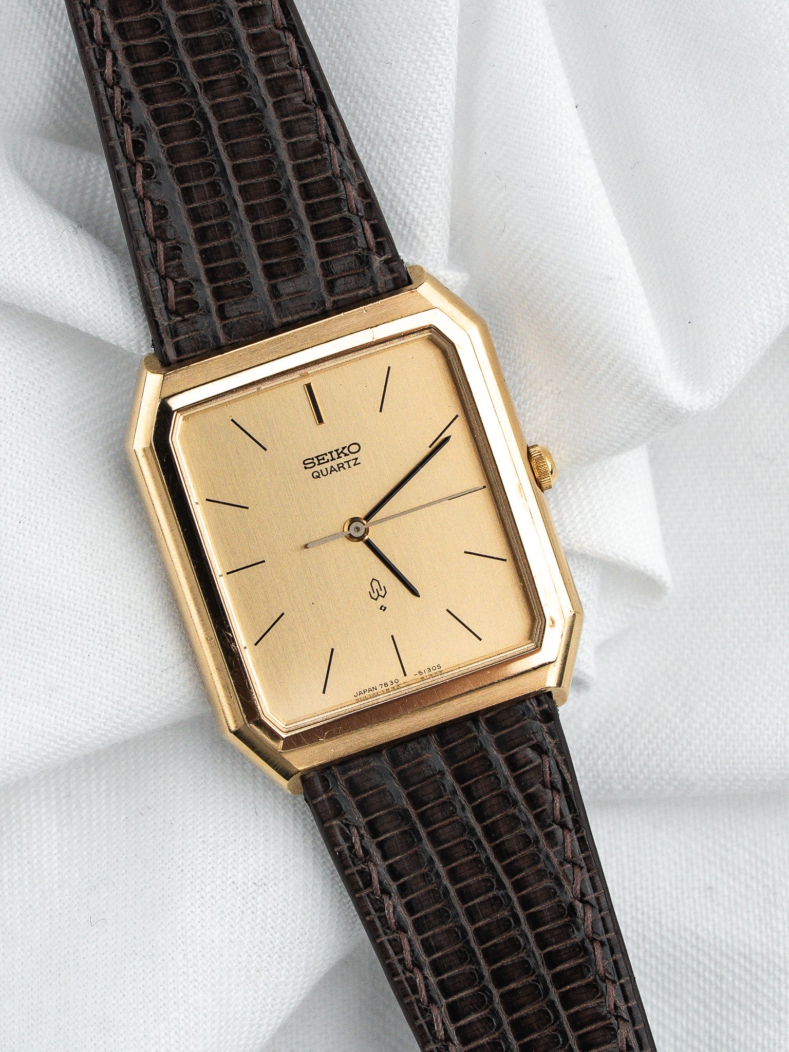 ساعة Seiko Tank 7830-5130 مطلية بالذهب — ميناء ذهبي مصقول (1980s) 