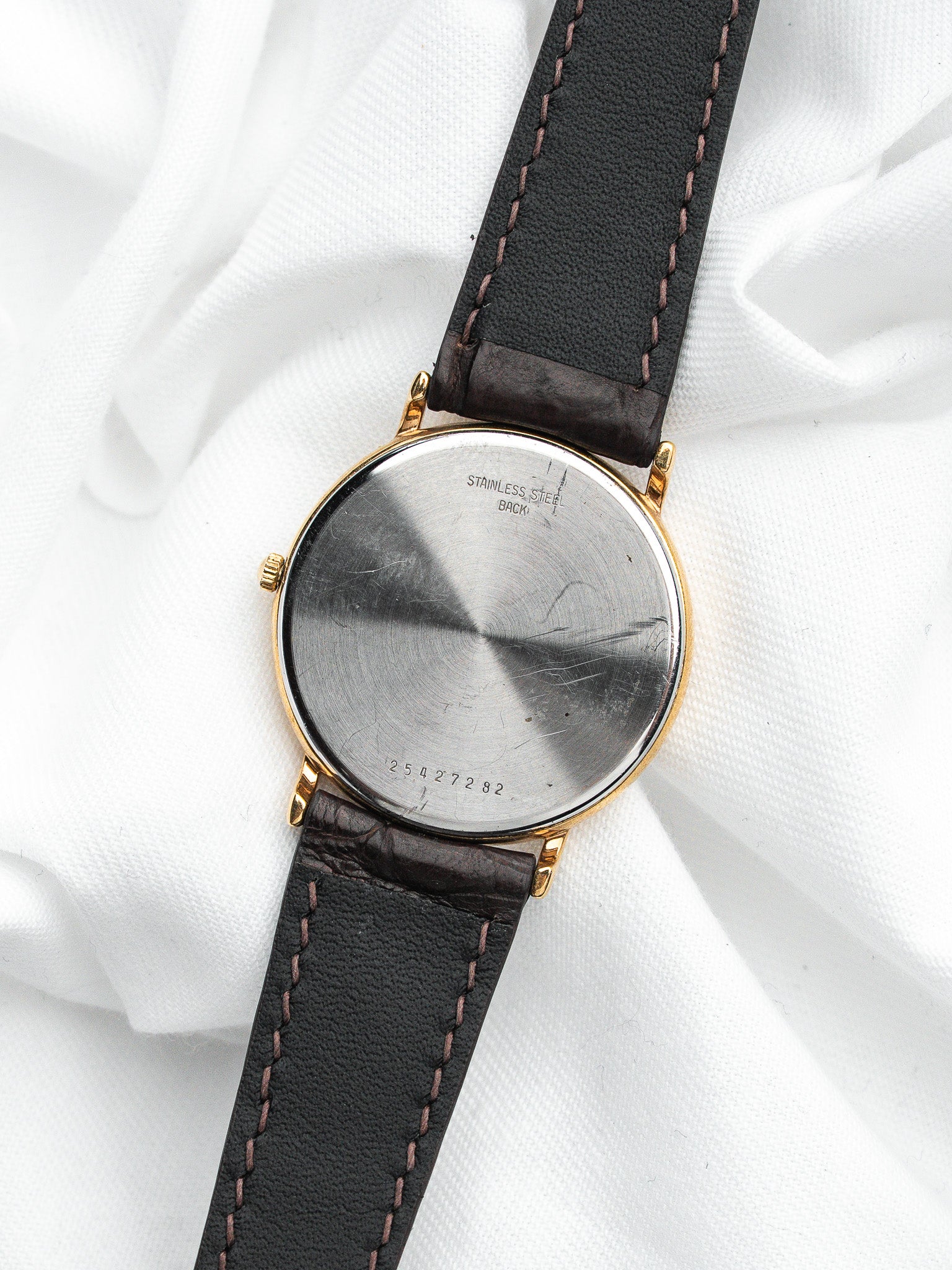 Longines Quartz Plaquée Or — Cadran Doré Tapissé Date (1980s)