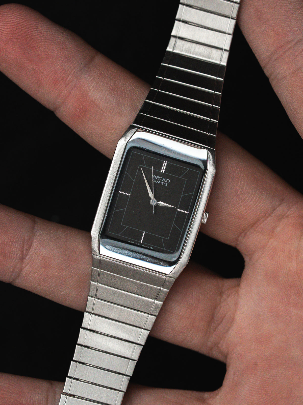 Vista al polso - Orologio Seiko Quartz 7431-5360 - Atelier Victor