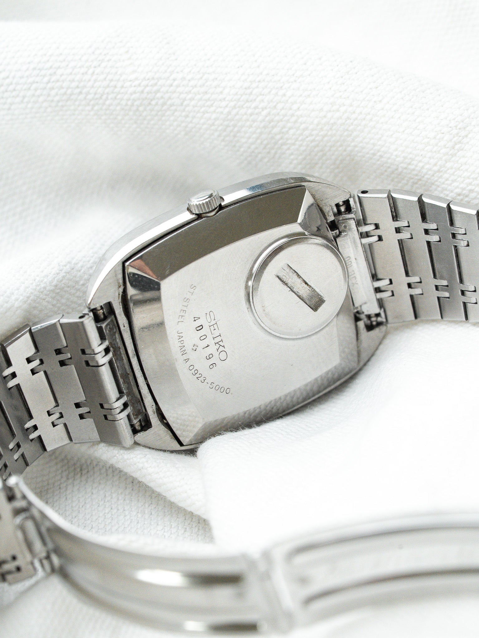 Vintage Seiko TV XL Kanji 0923-5000 Pre-Owned | Vintage 1984