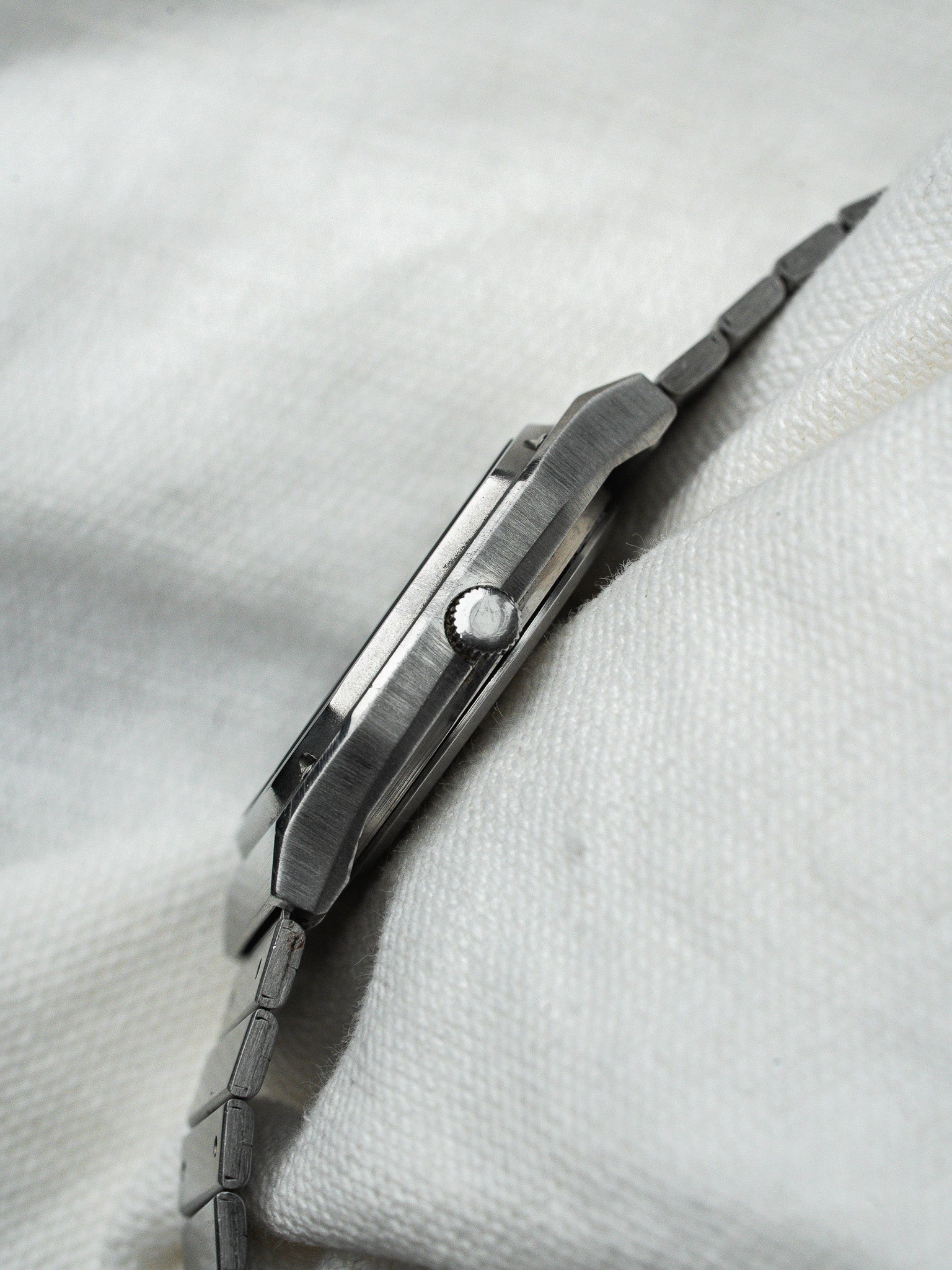 Montre Seiko SQ Vintage - Acier Date Jour Noir 8C23-509A (1985) - Atelier Victor