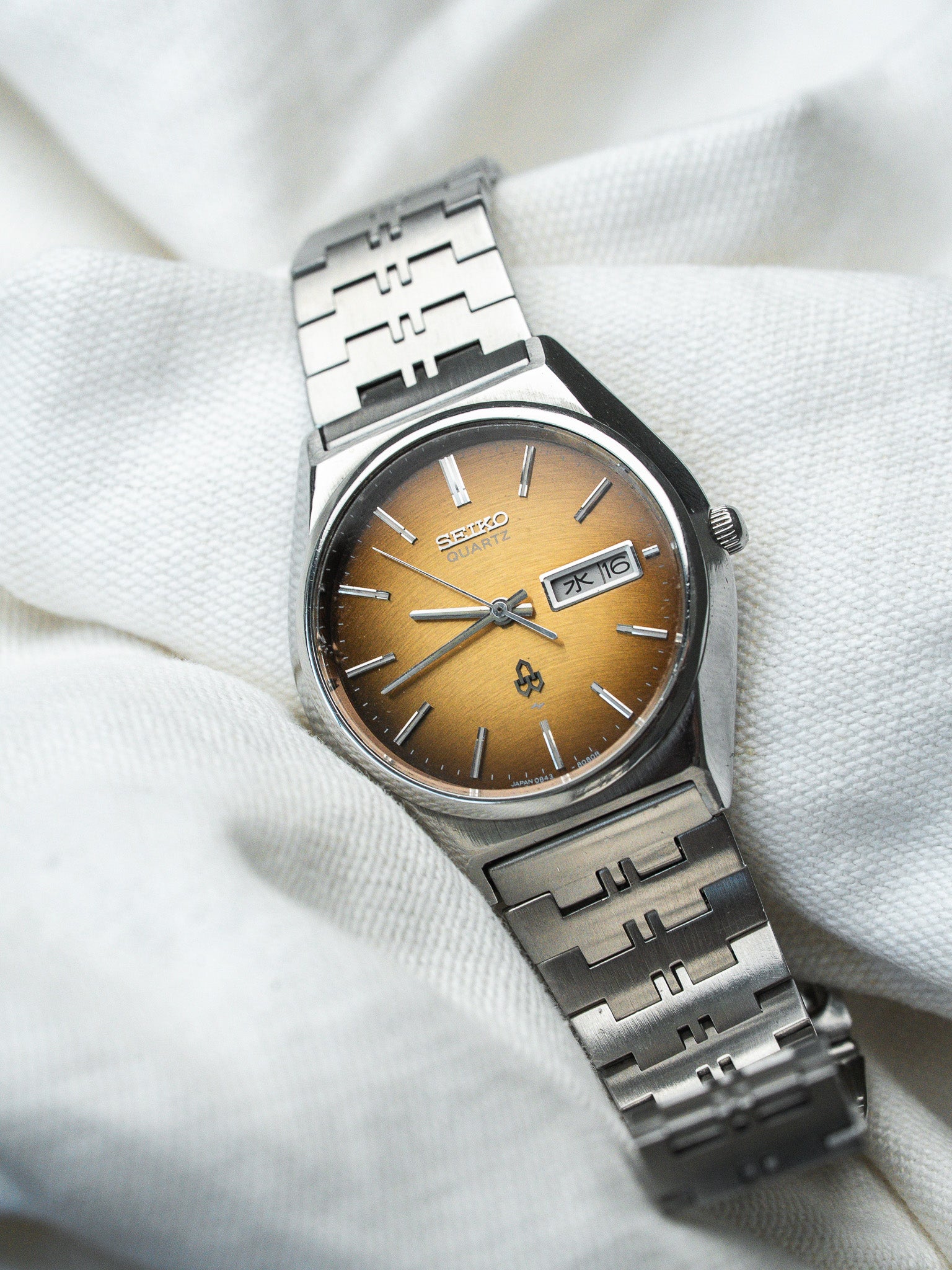 ساعة Seiko فينتاج - بني مشمس كانجي 0843-8080 (1976) 