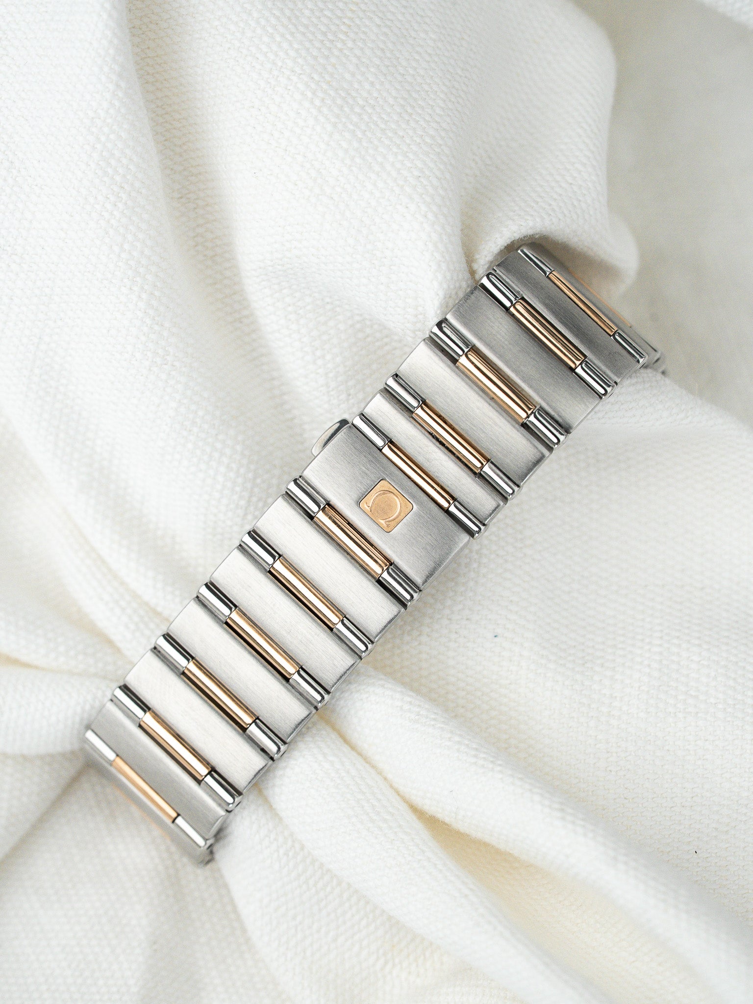 Omega Constellation 1304.35.00 Uhr aus Stahl und Roségold mit Diamanten — 50. Jubiläum (2002) 