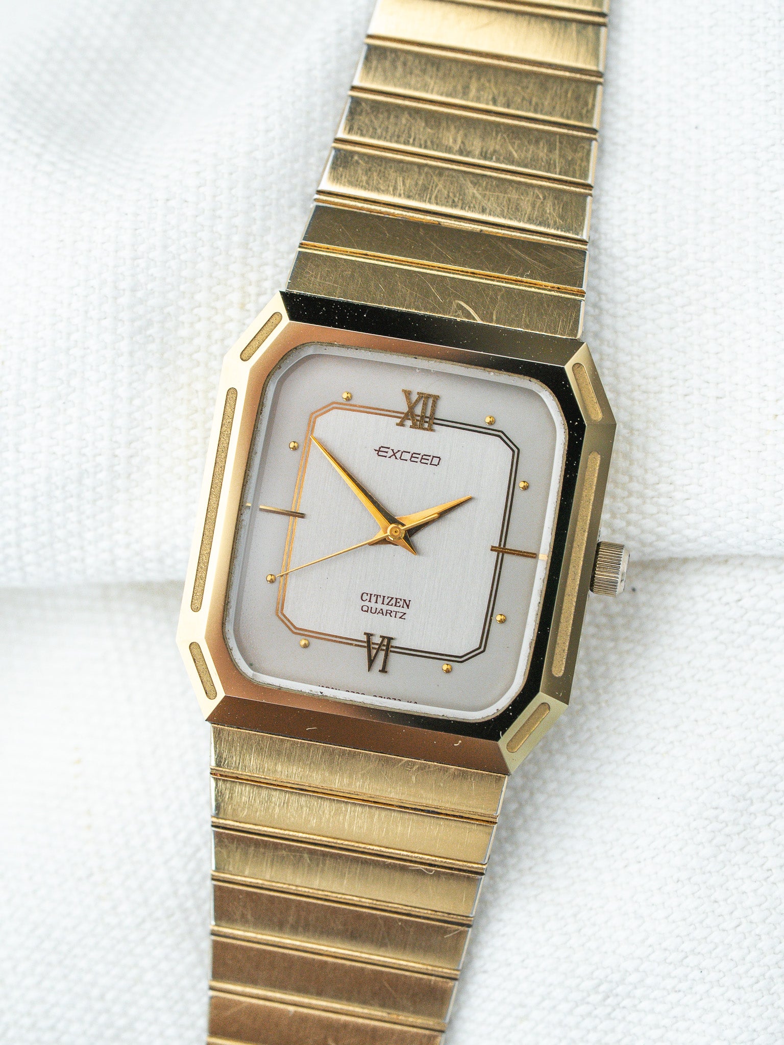 Vintage Citizen Exceed Watch — Rectangular Gray Dial (1982) 