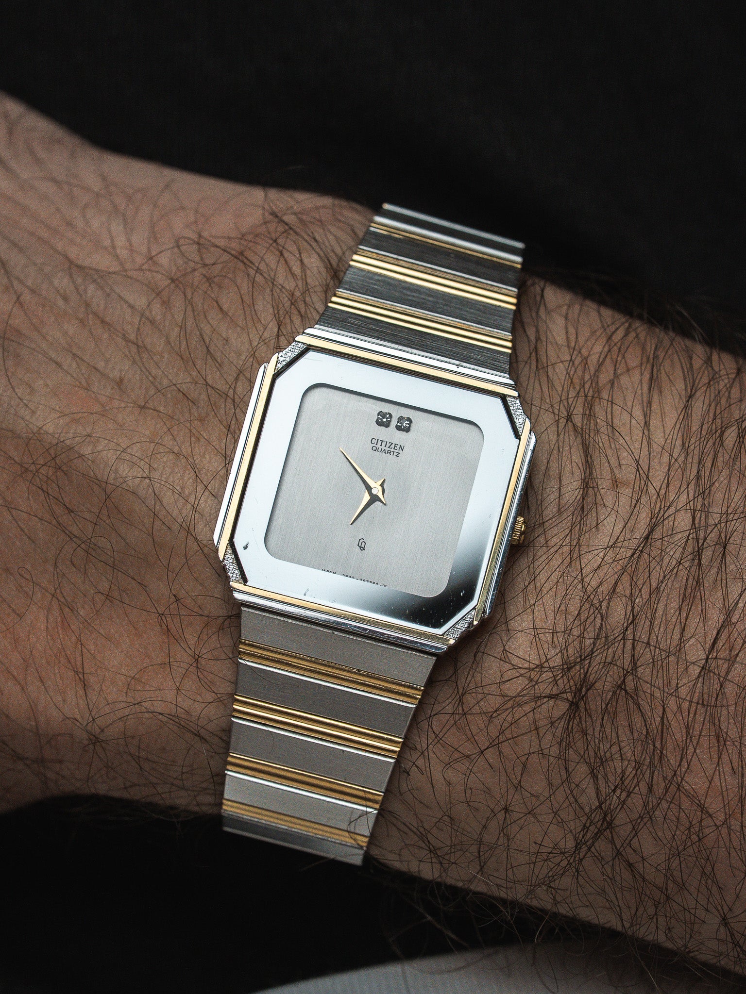 Montre Citizen Vintage Bicolore Ultra-Fine — Cadran Gris Ghost Serti (1980s)