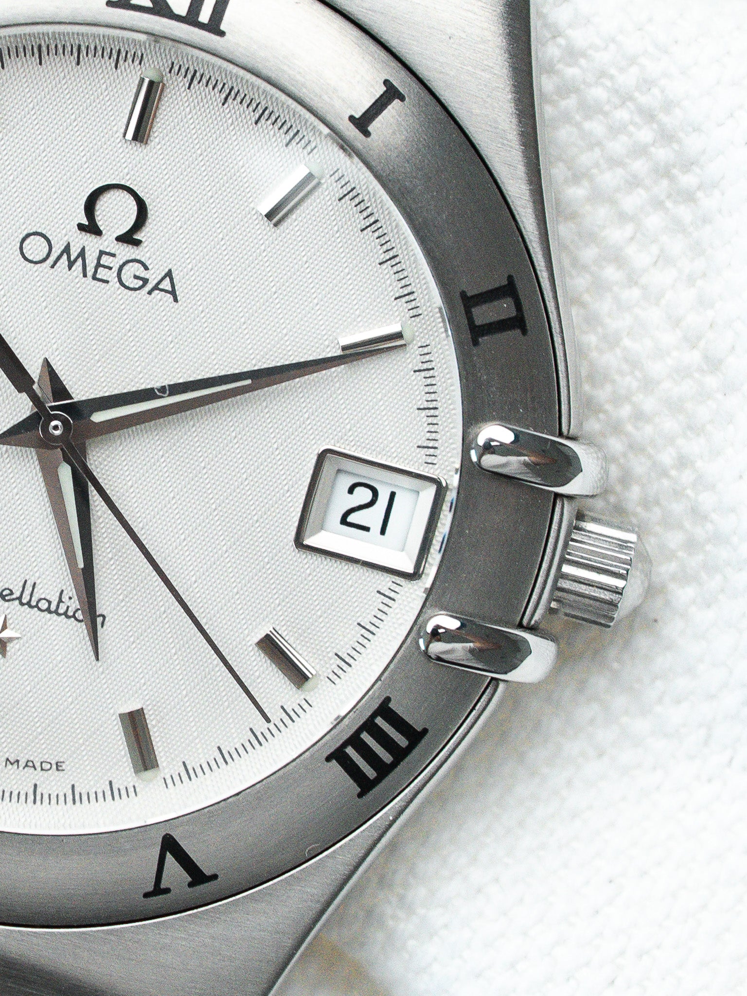 Montre Omega Constellation Manhattan Acier — Cadran Blanc Date (2000)