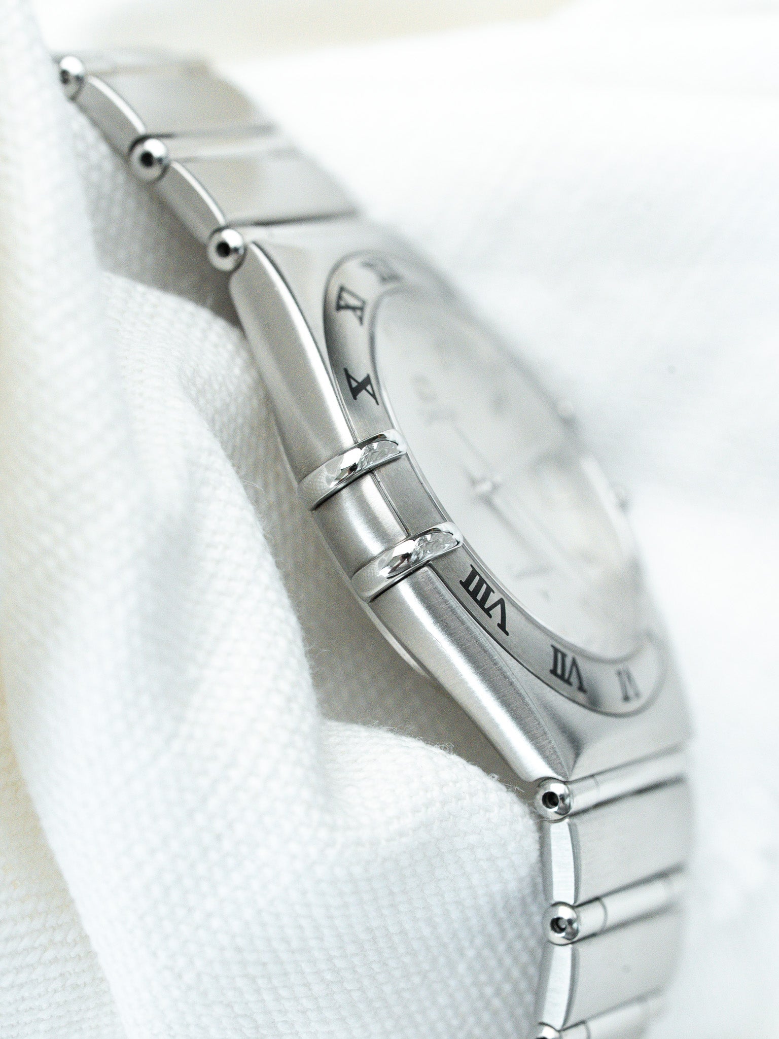 Montre Omega Constellation Manhattan Acier — Cadran Blanc Date (2000)