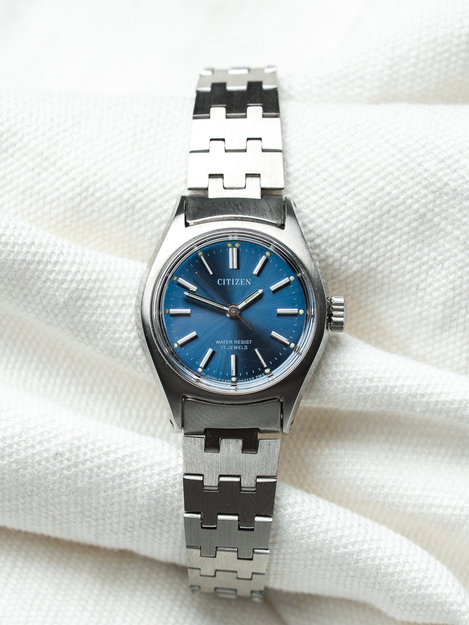 Montre Citizen Vintage Acier Bleu 75-0239 — Neuve de Stock (Années 1980)