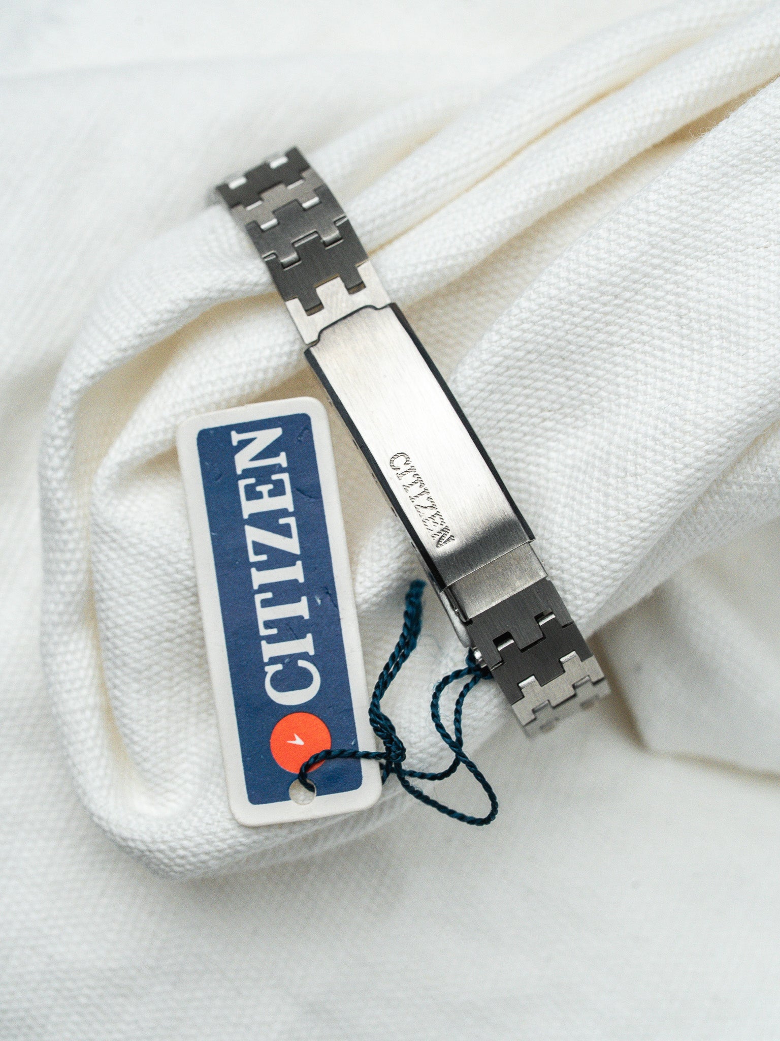 Montre Citizen Vintage Acier Bleu 75-0239 — Neuve de Stock (Années 1980)