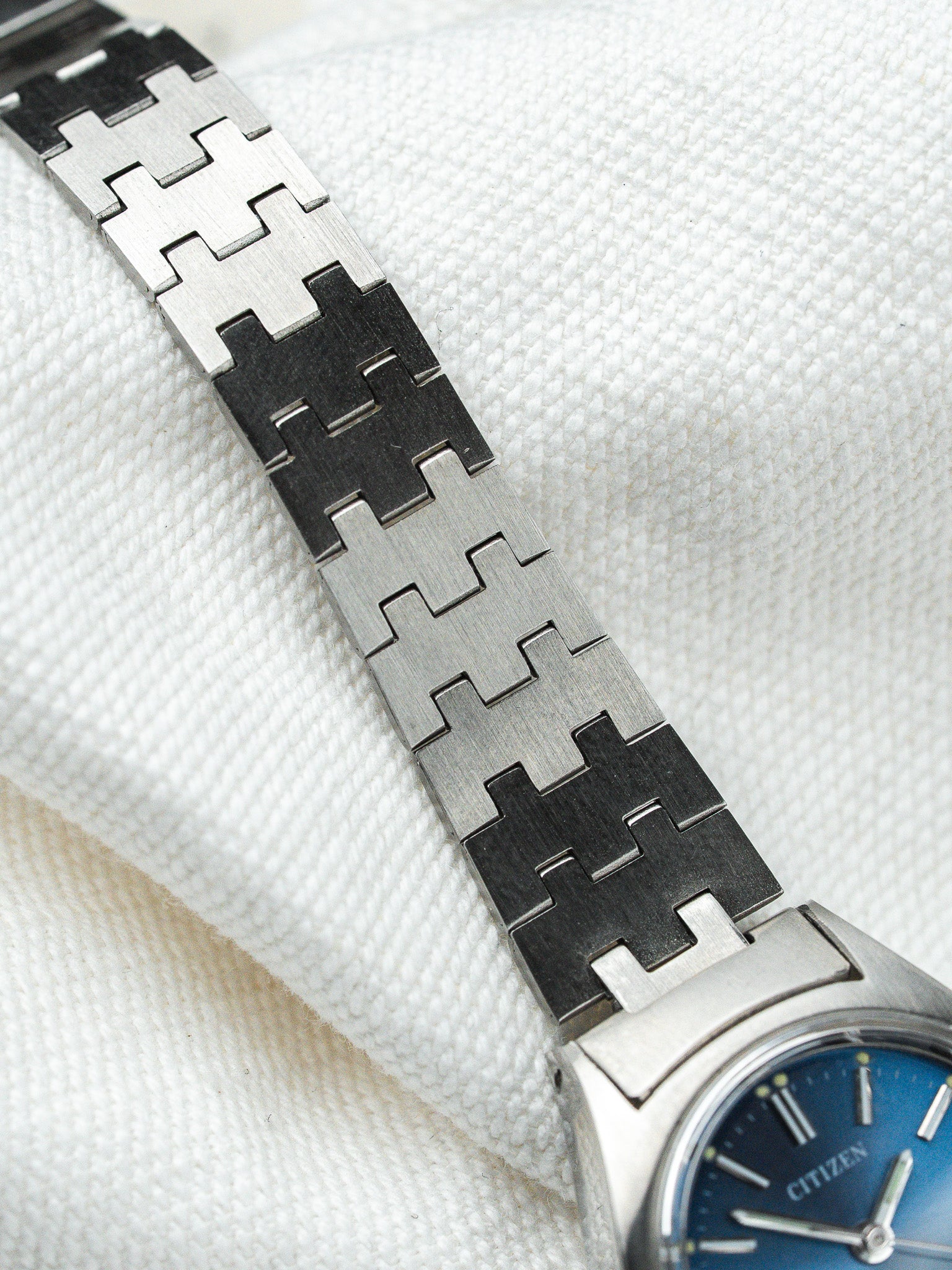 Montre Citizen Vintage Acier Bleu 75-0239 — Neuve de Stock (Années 1980)